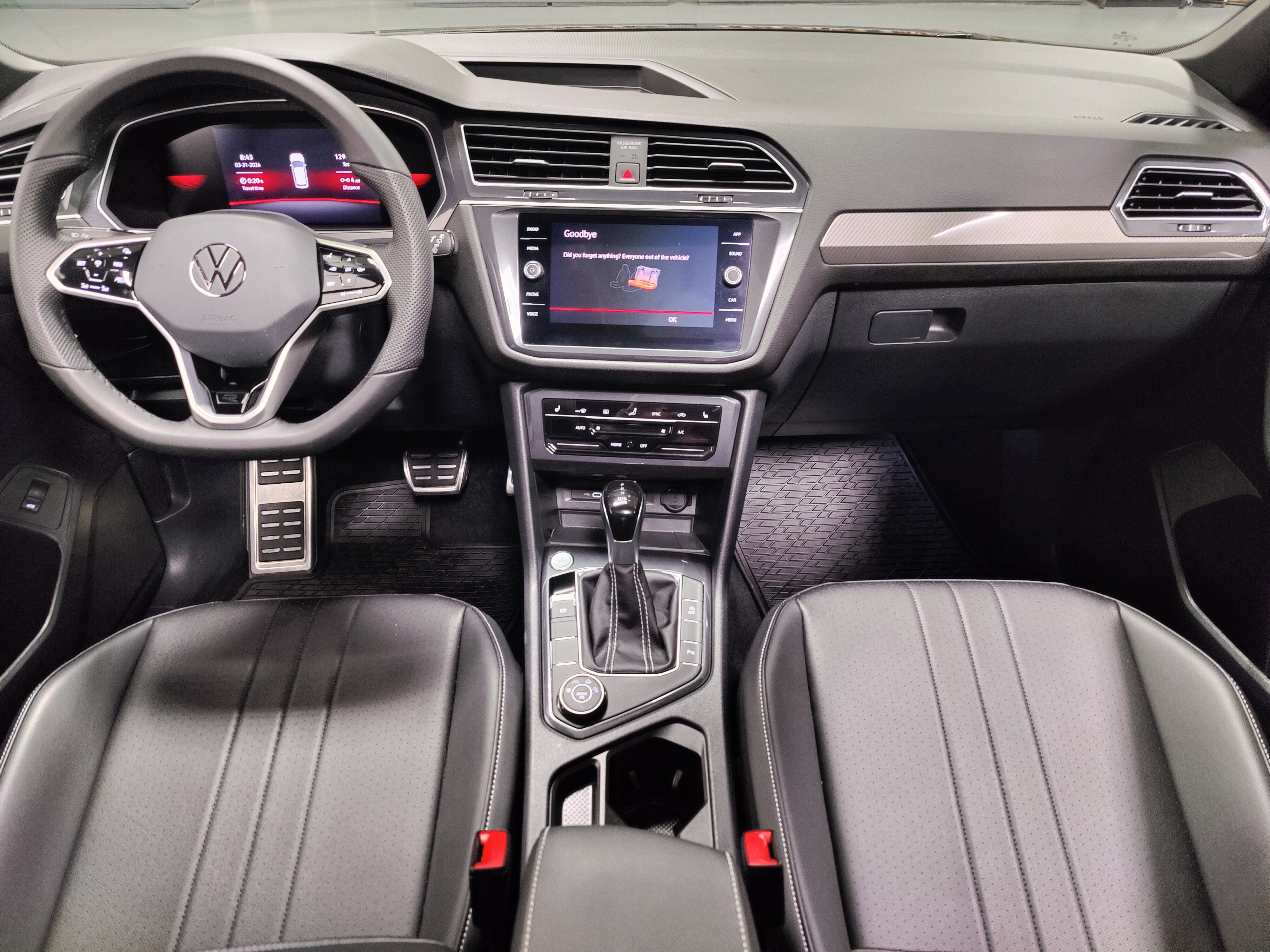 2024 Volkswagen Tiguan SE AWD R-Line Black w/Sunroof