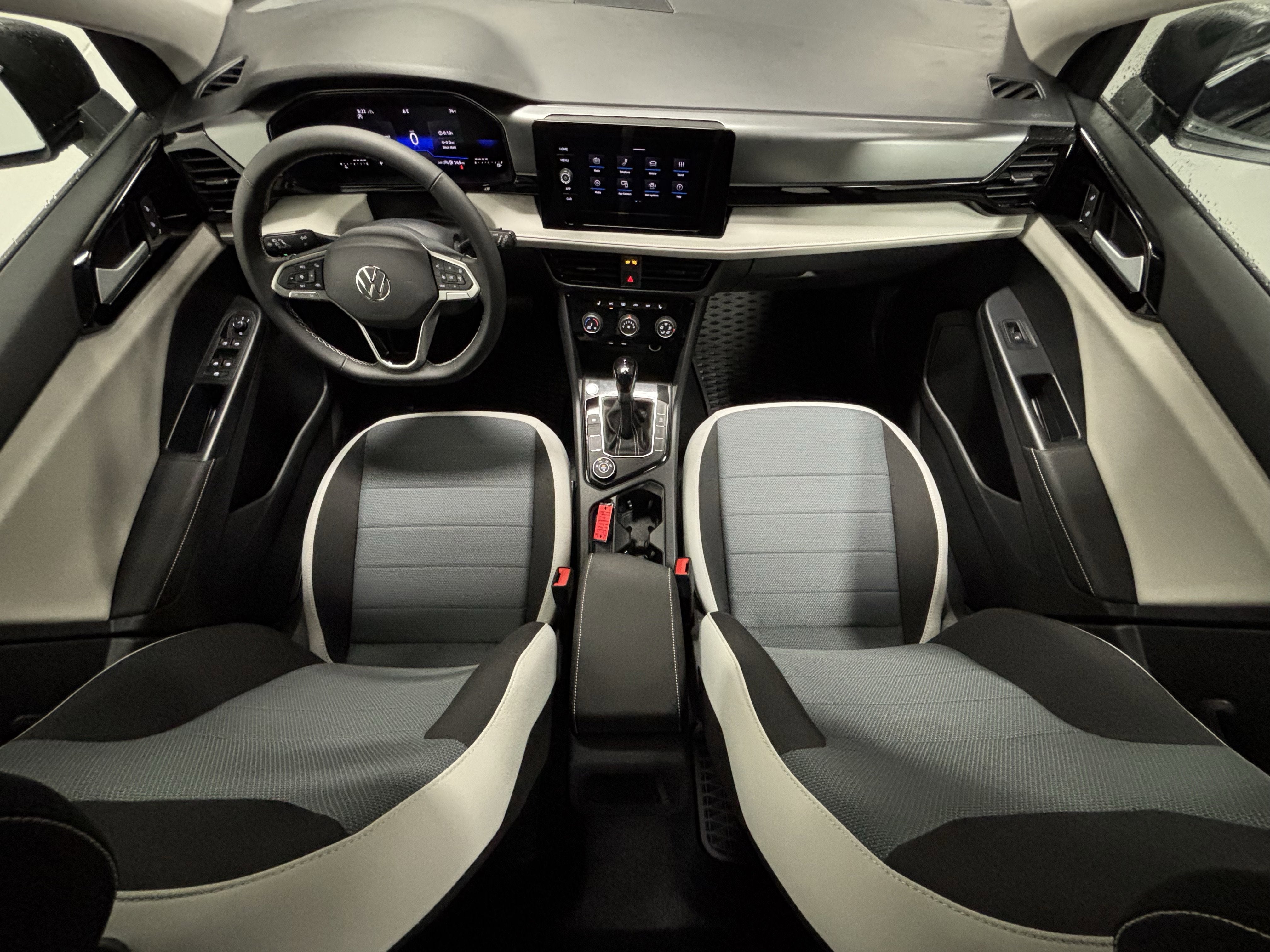 2025 Volkswagen Taos S