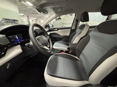 2025 Volkswagen Taos S