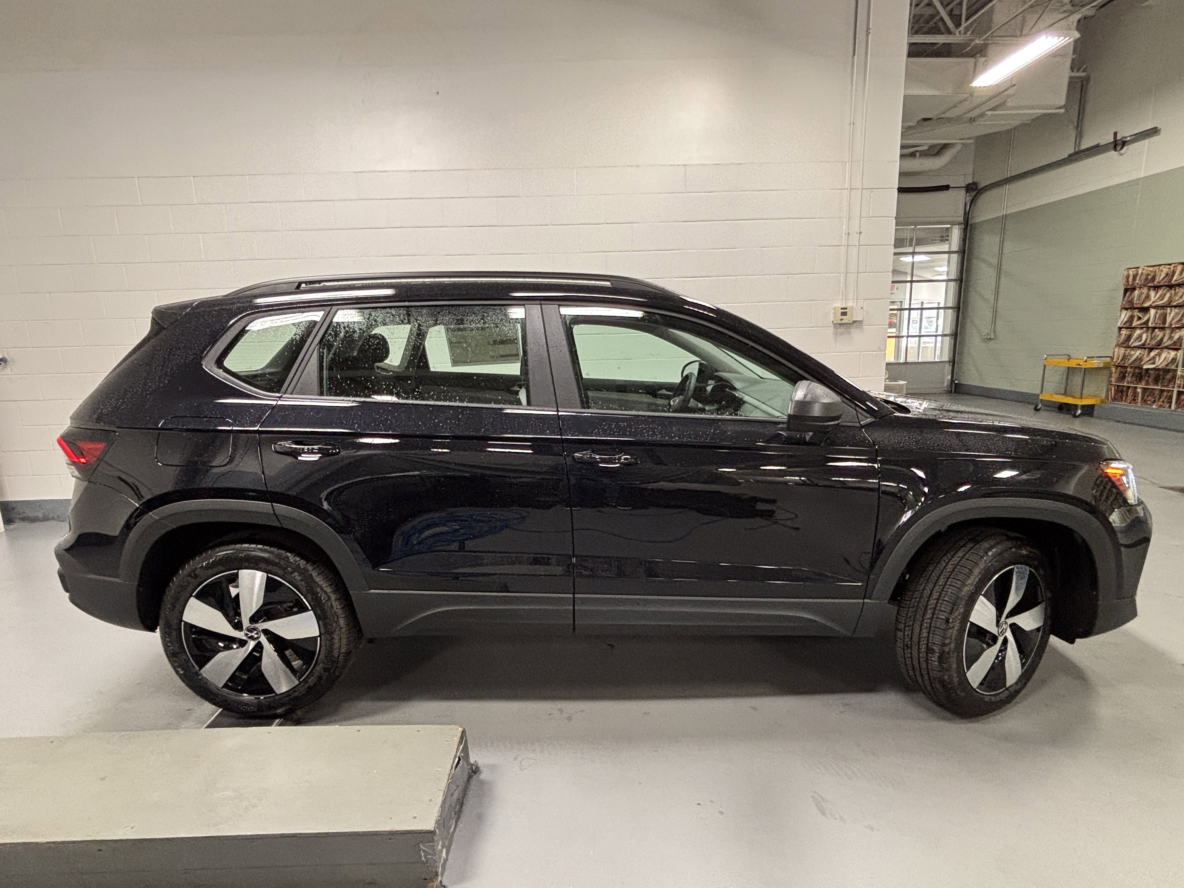 2025 Volkswagen Taos S