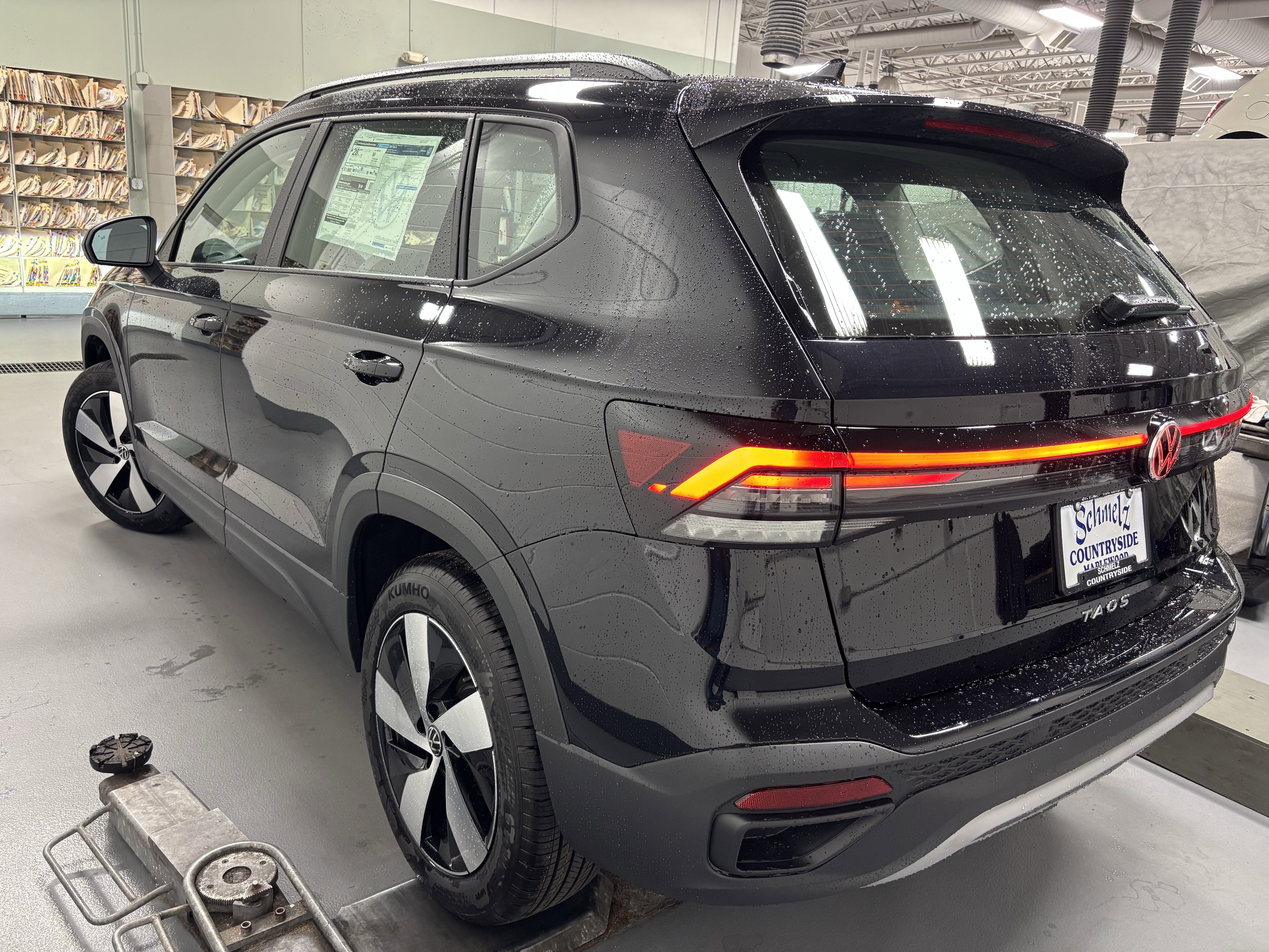 2025 Volkswagen Taos S