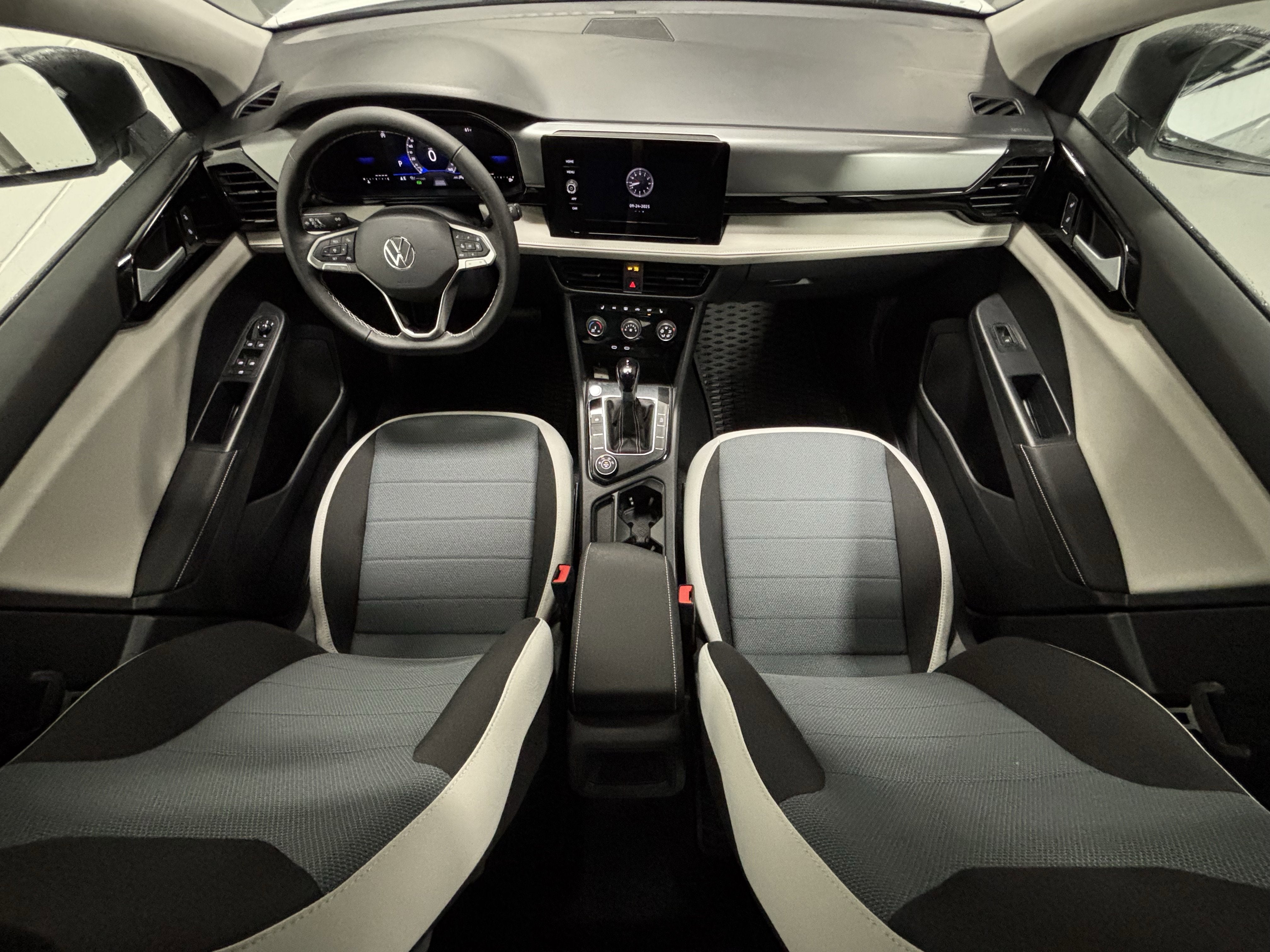 2025 Volkswagen Taos S