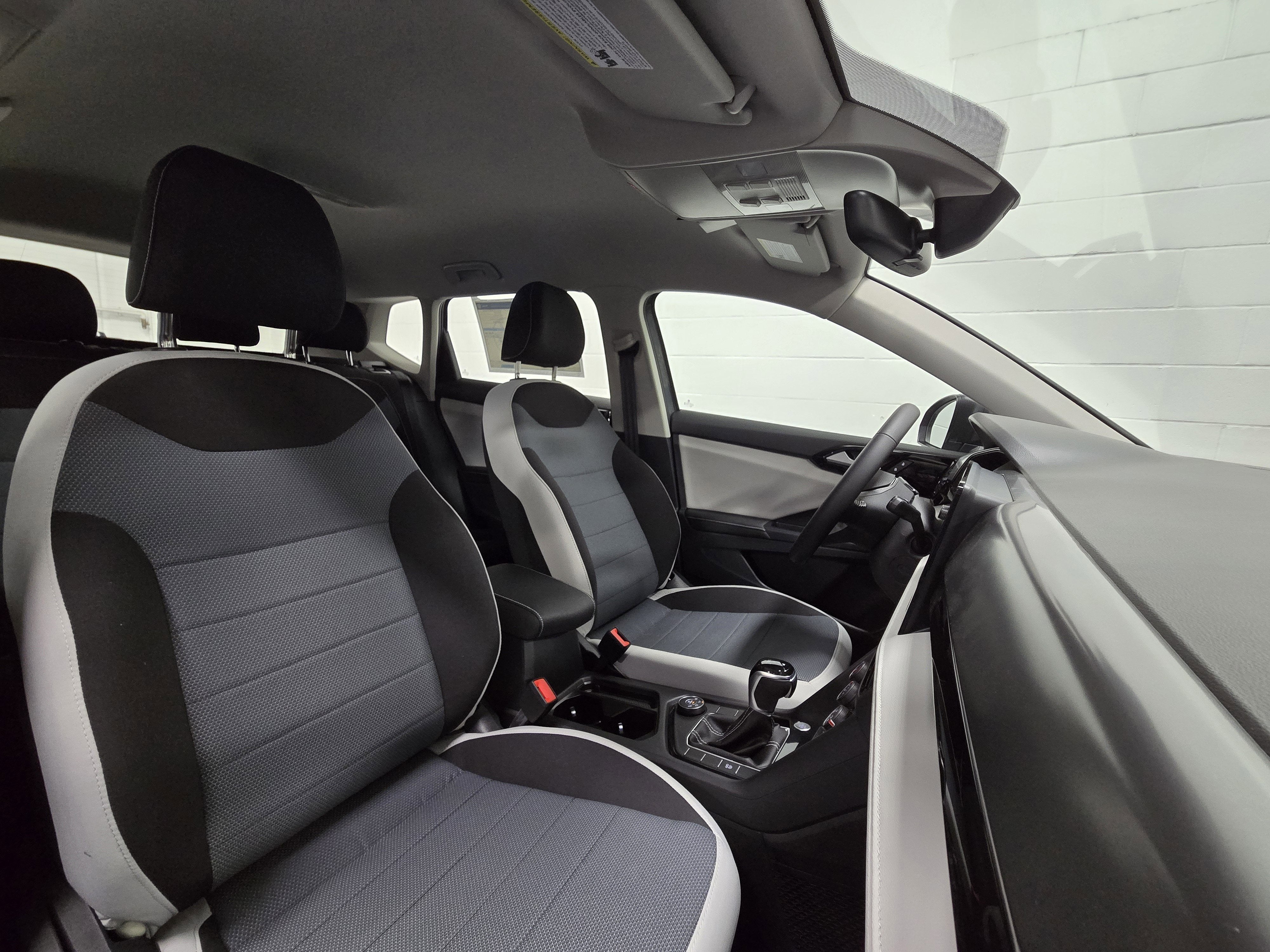 2025 Volkswagen Taos S