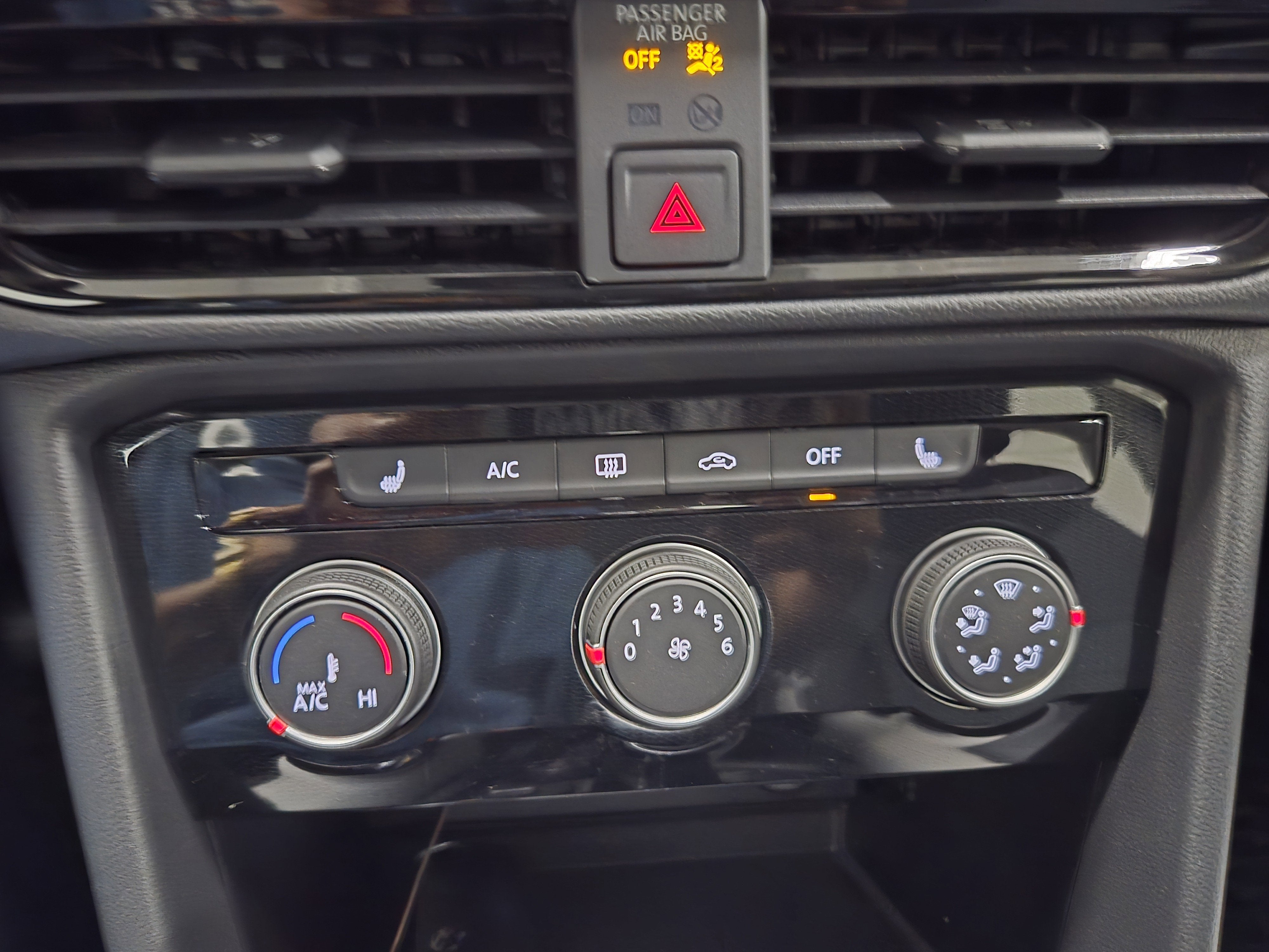 2025 Volkswagen Taos S