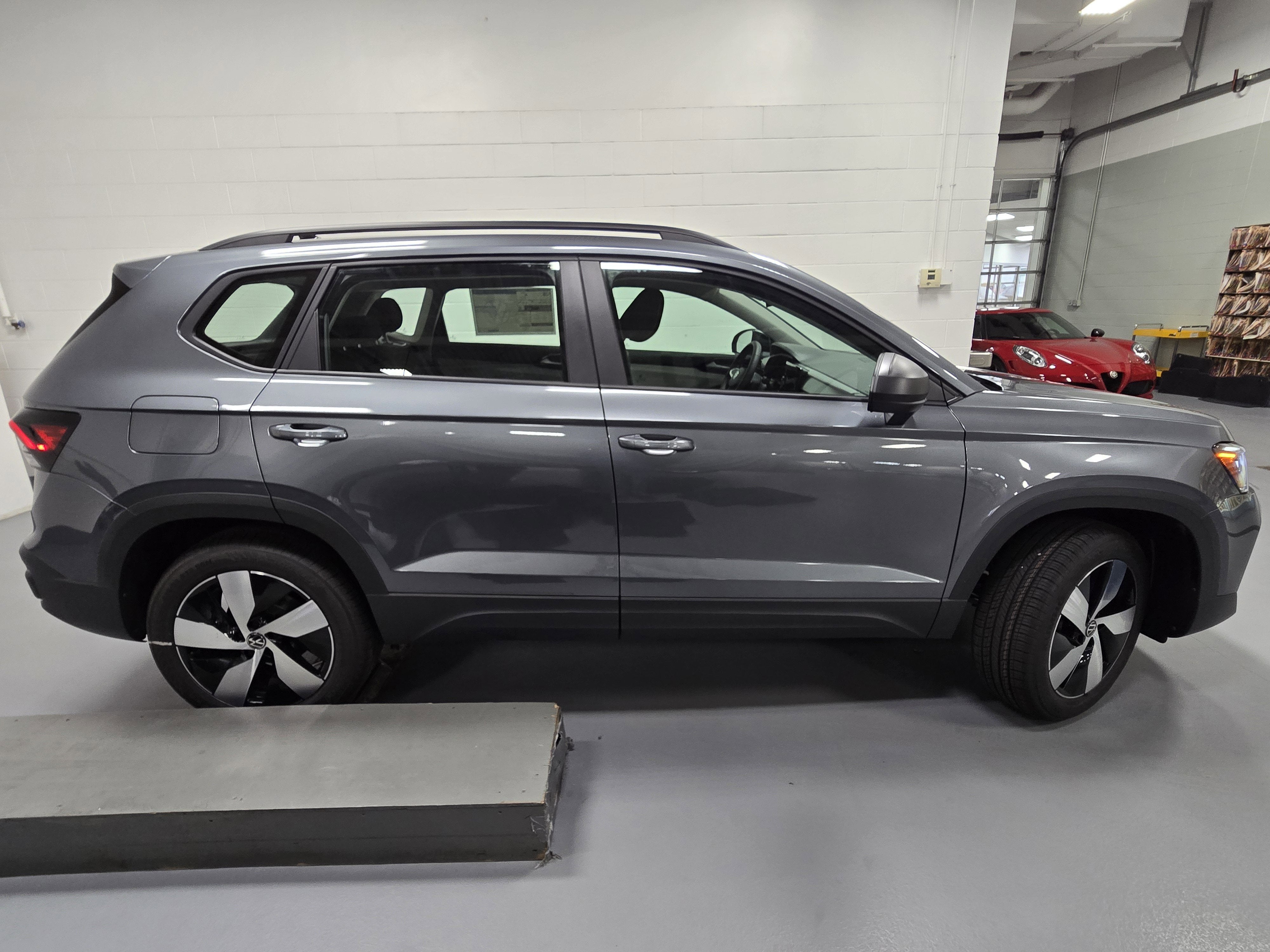 2025 Volkswagen Taos S