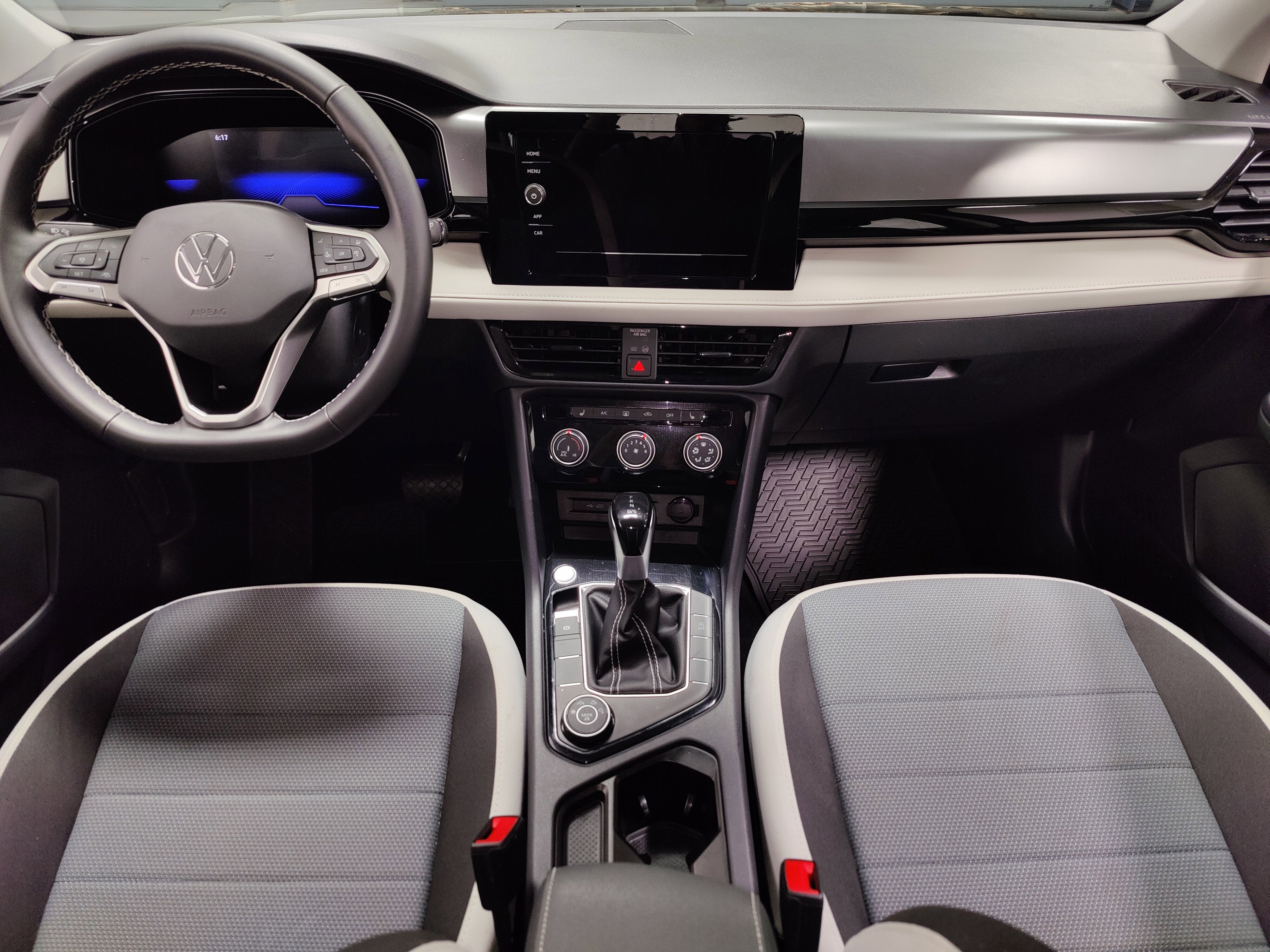 2025 Volkswagen Taos S AWD