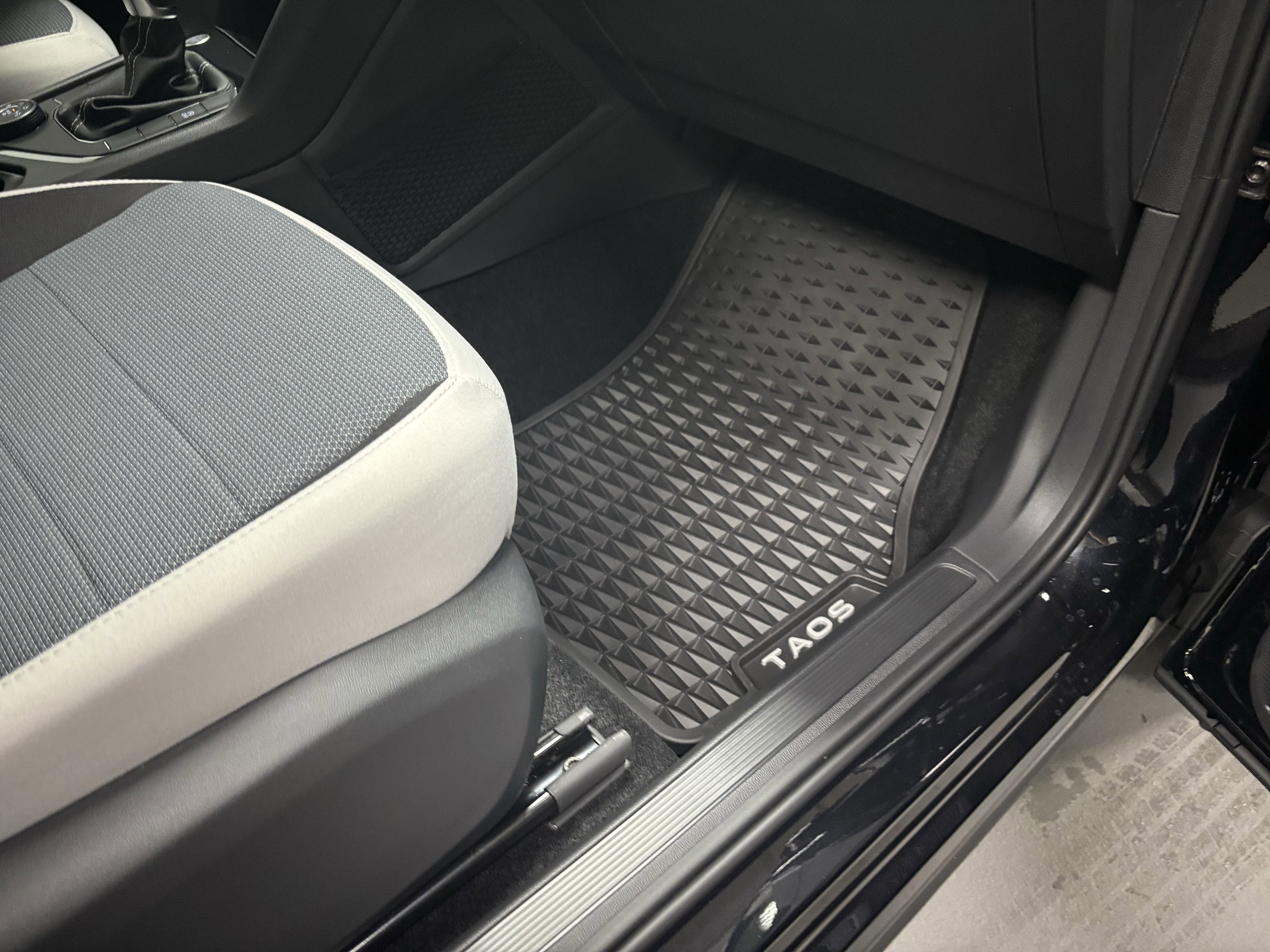 2025 Volkswagen Taos S