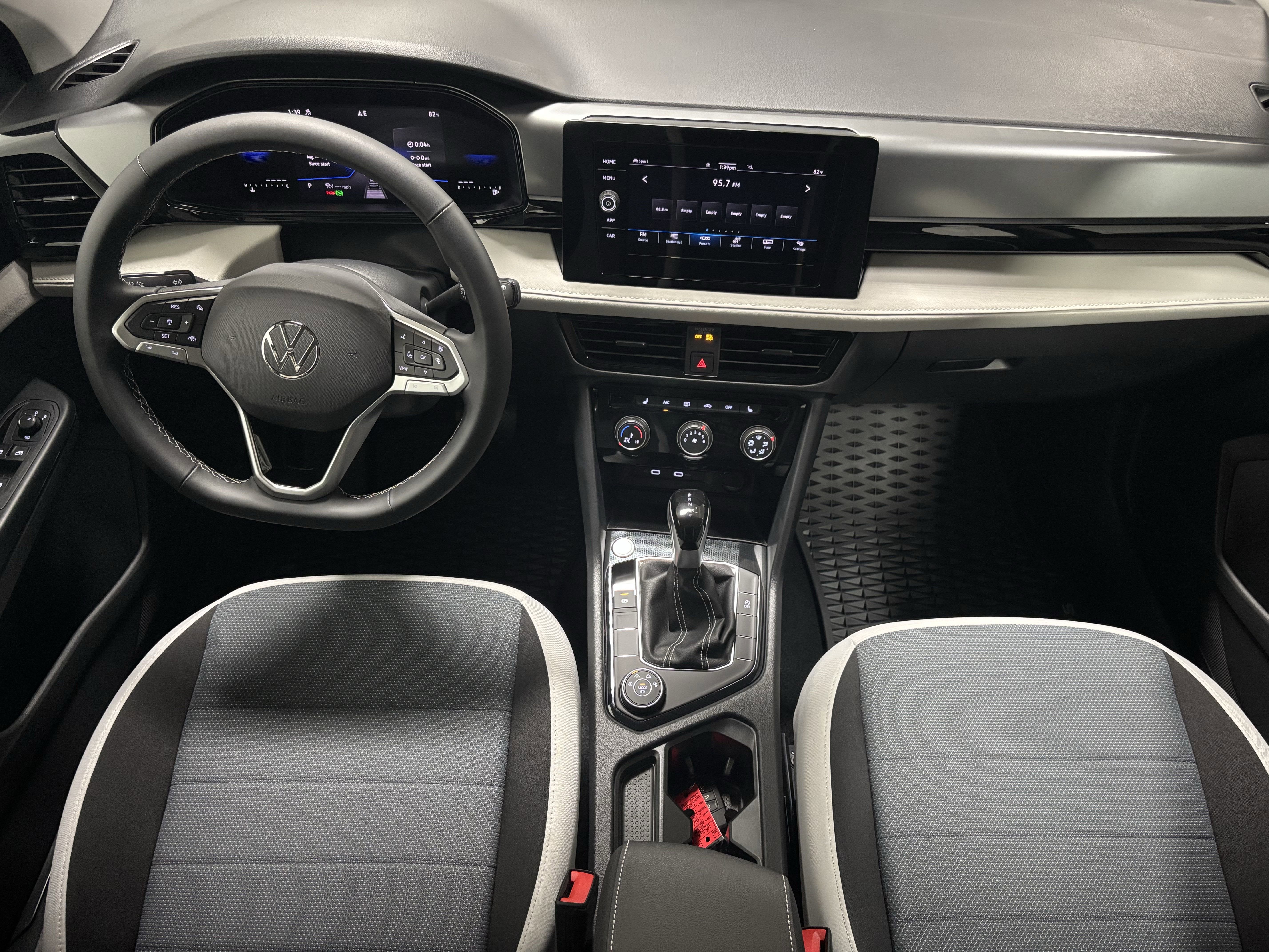 2025 Volkswagen Taos S