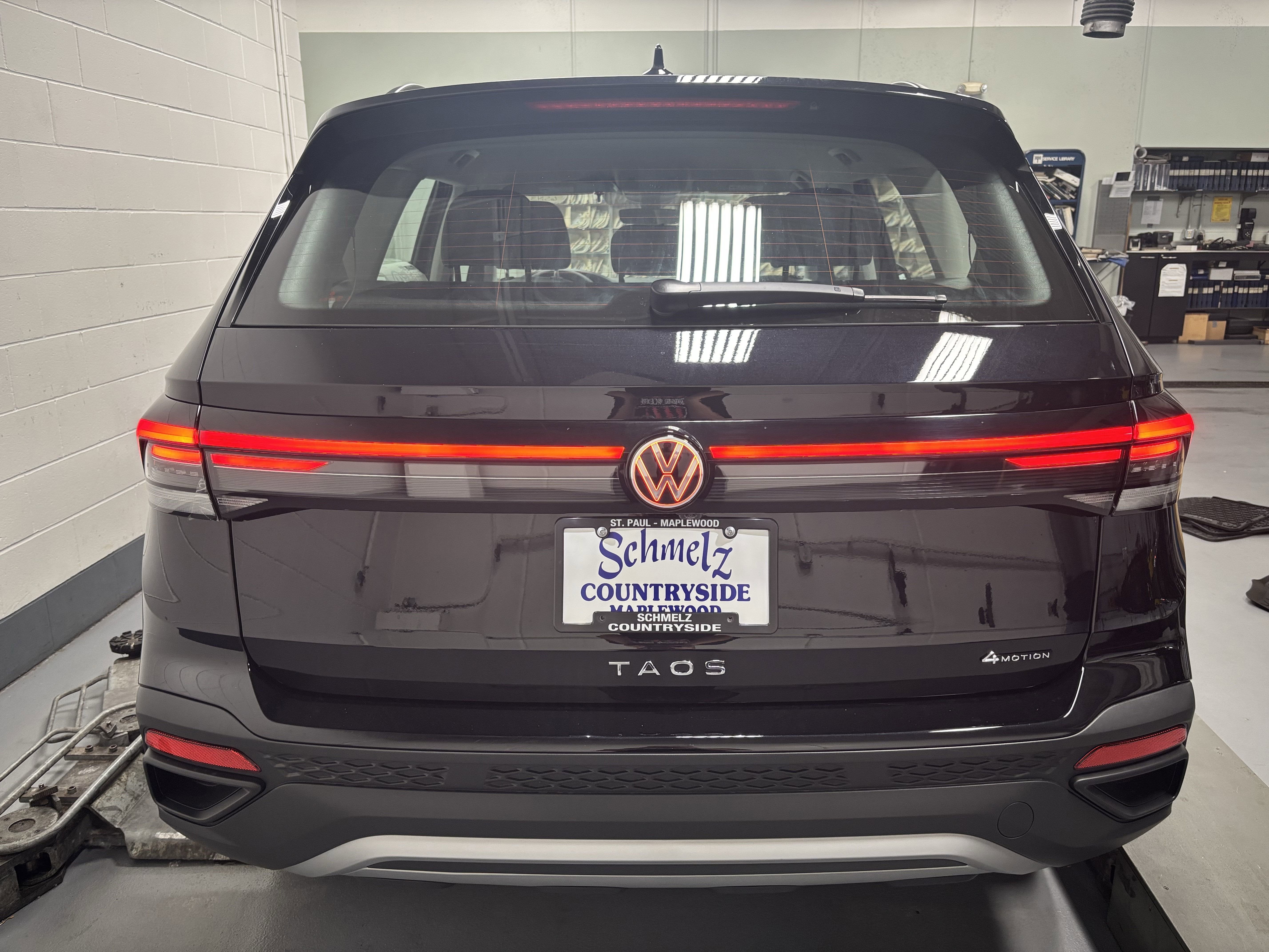 2025 Volkswagen Taos S