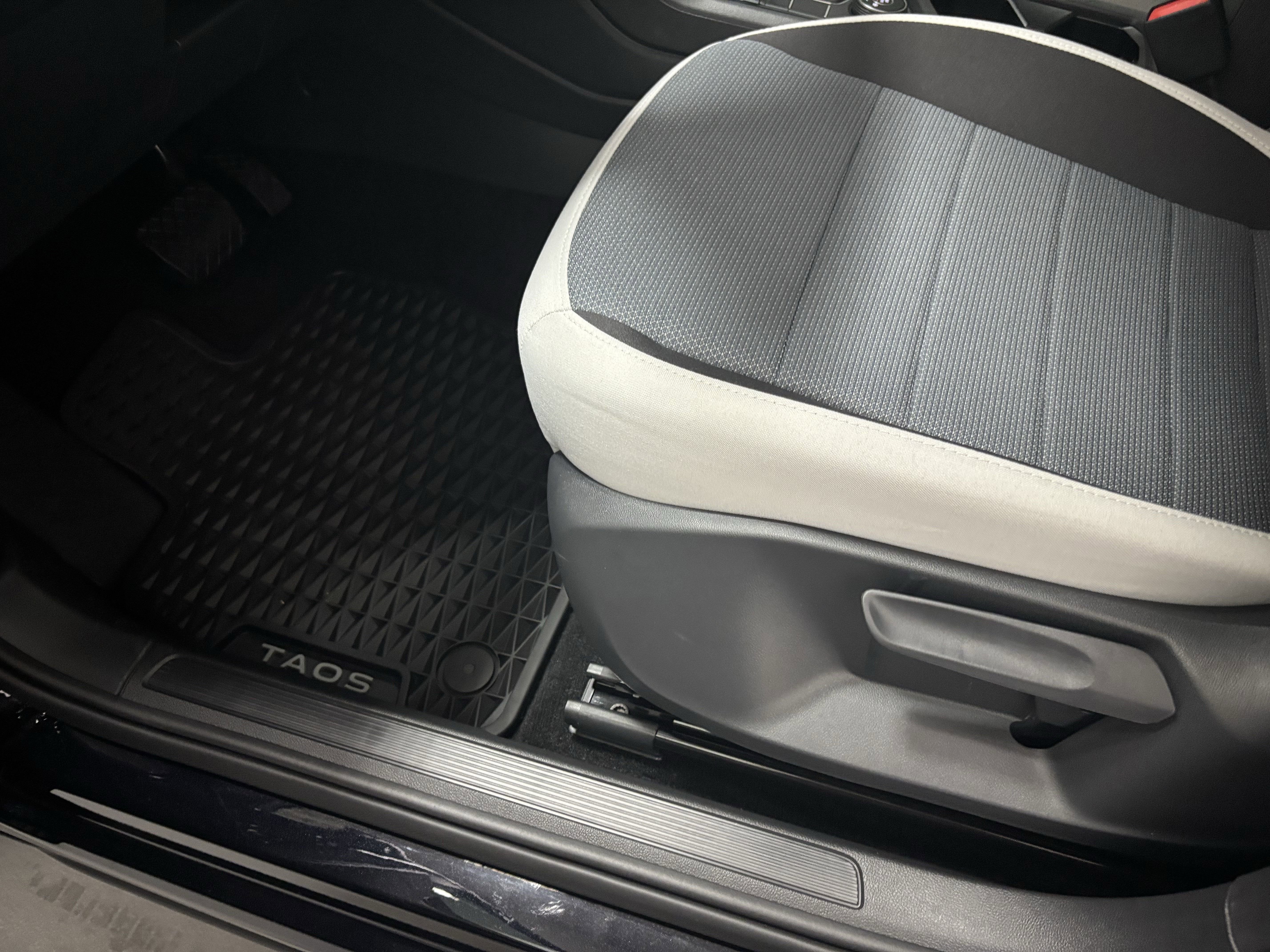 2025 Volkswagen Taos S