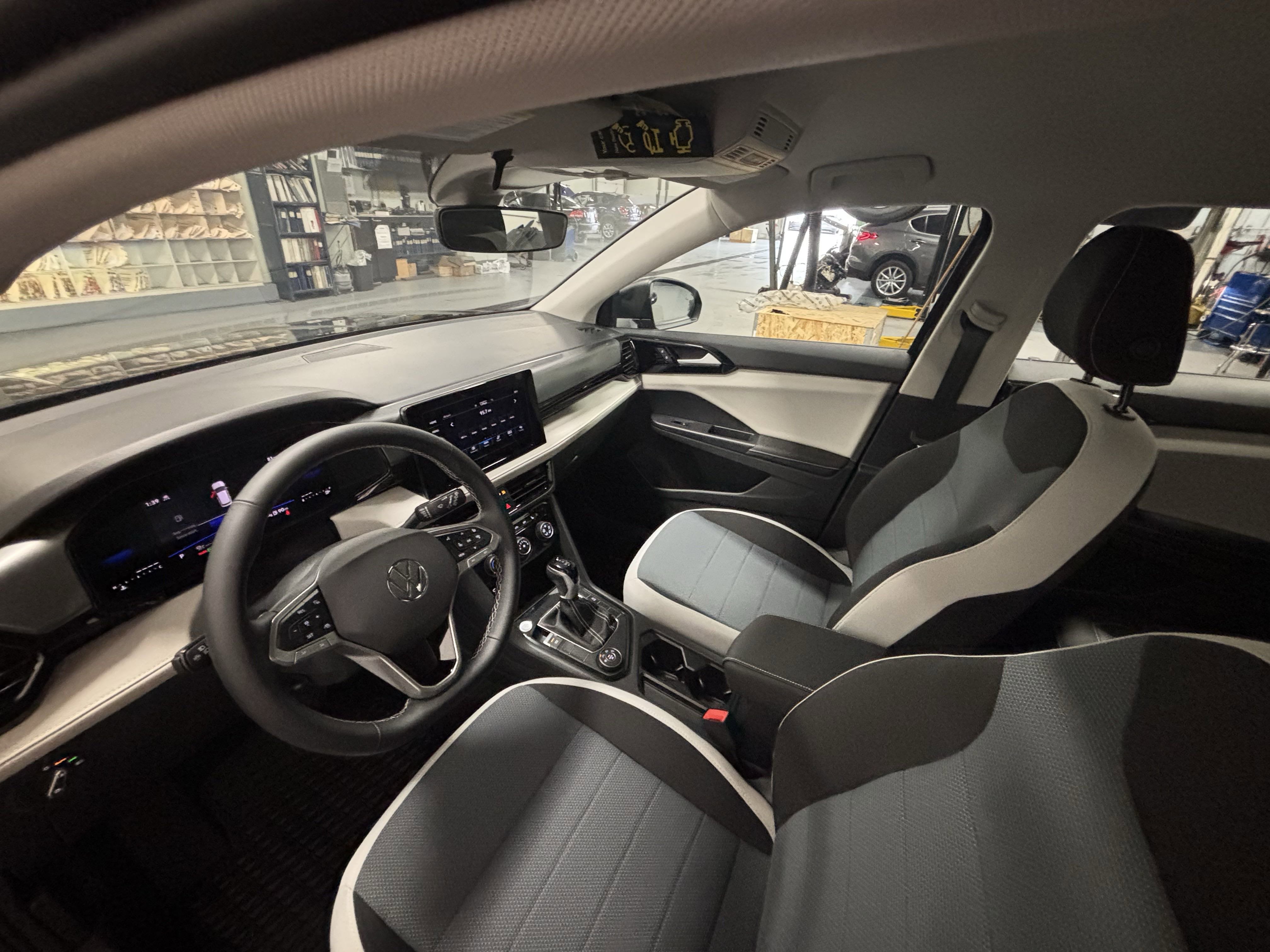 2025 Volkswagen Taos S