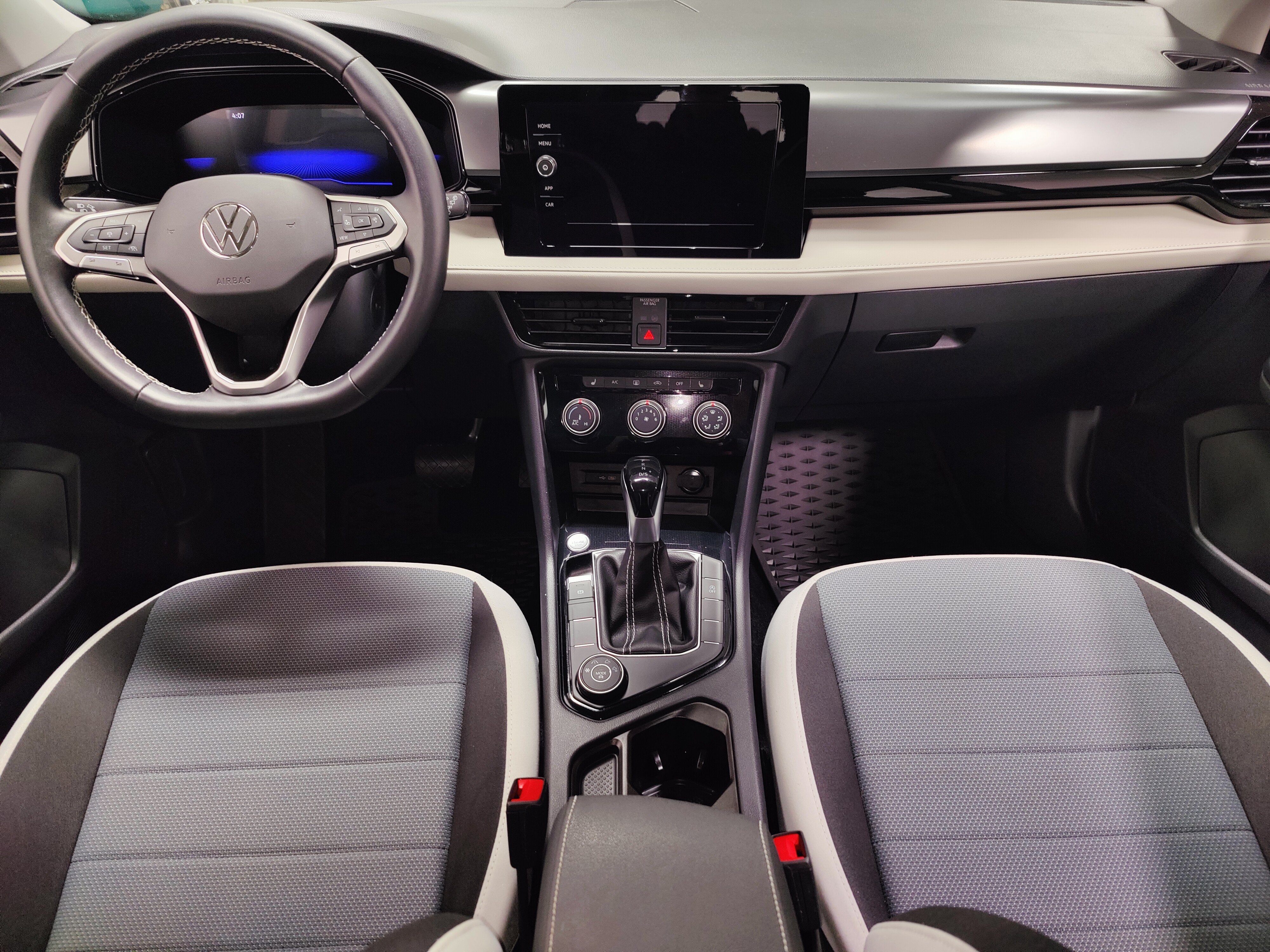 2025 Volkswagen Taos S 4-Motion AWD
