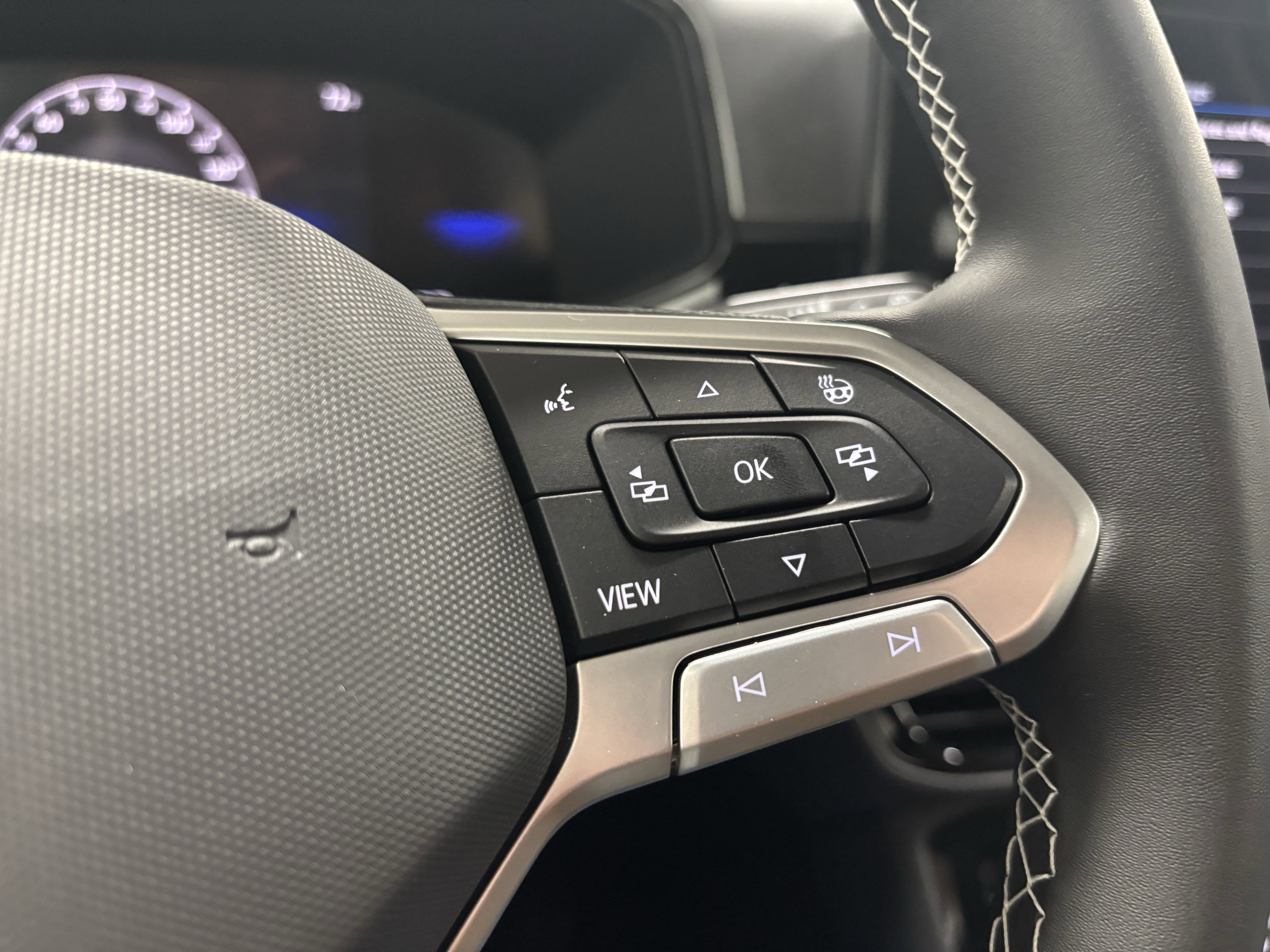 2025 Volkswagen Taos S