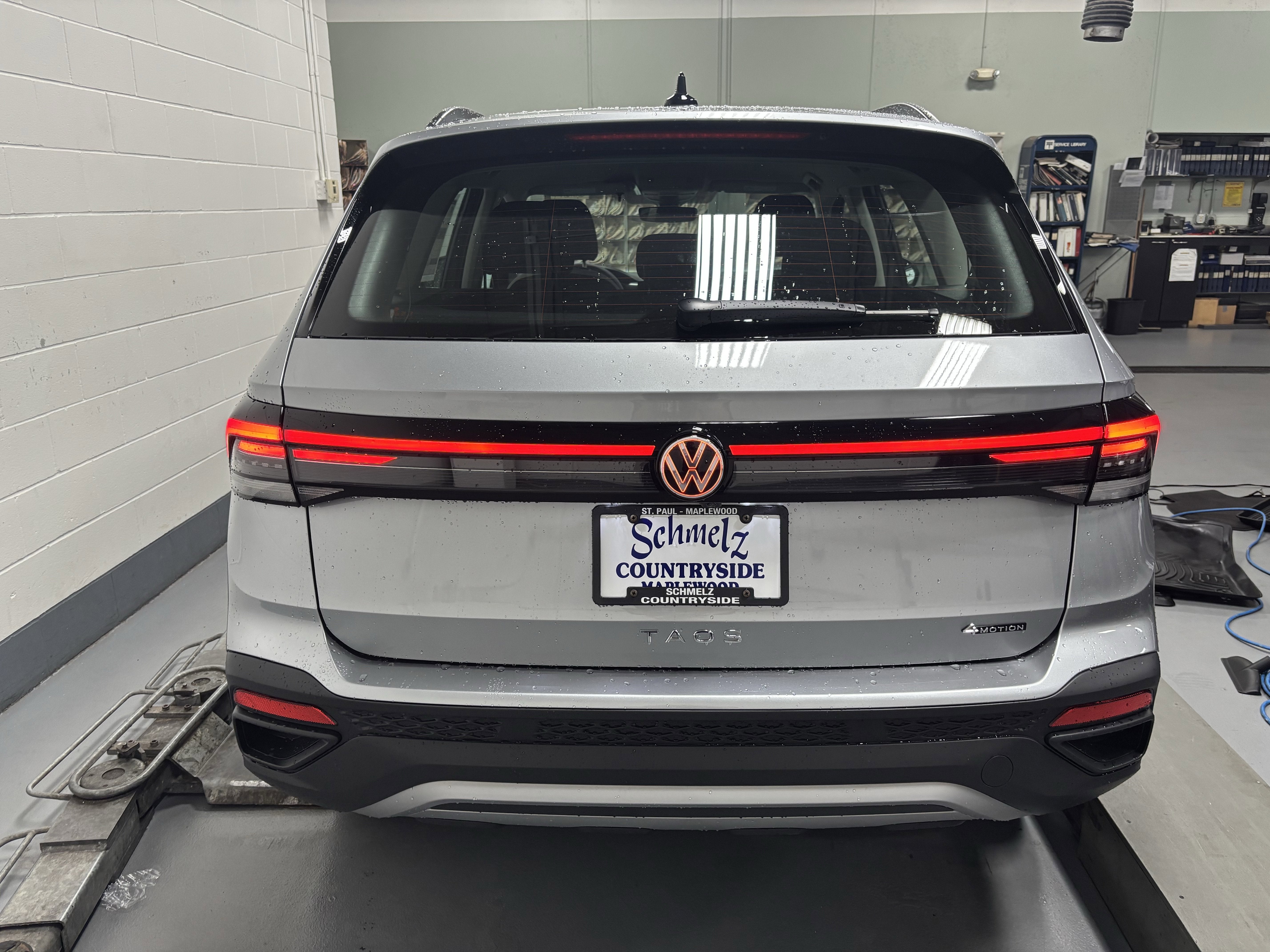 2025 Volkswagen Taos S