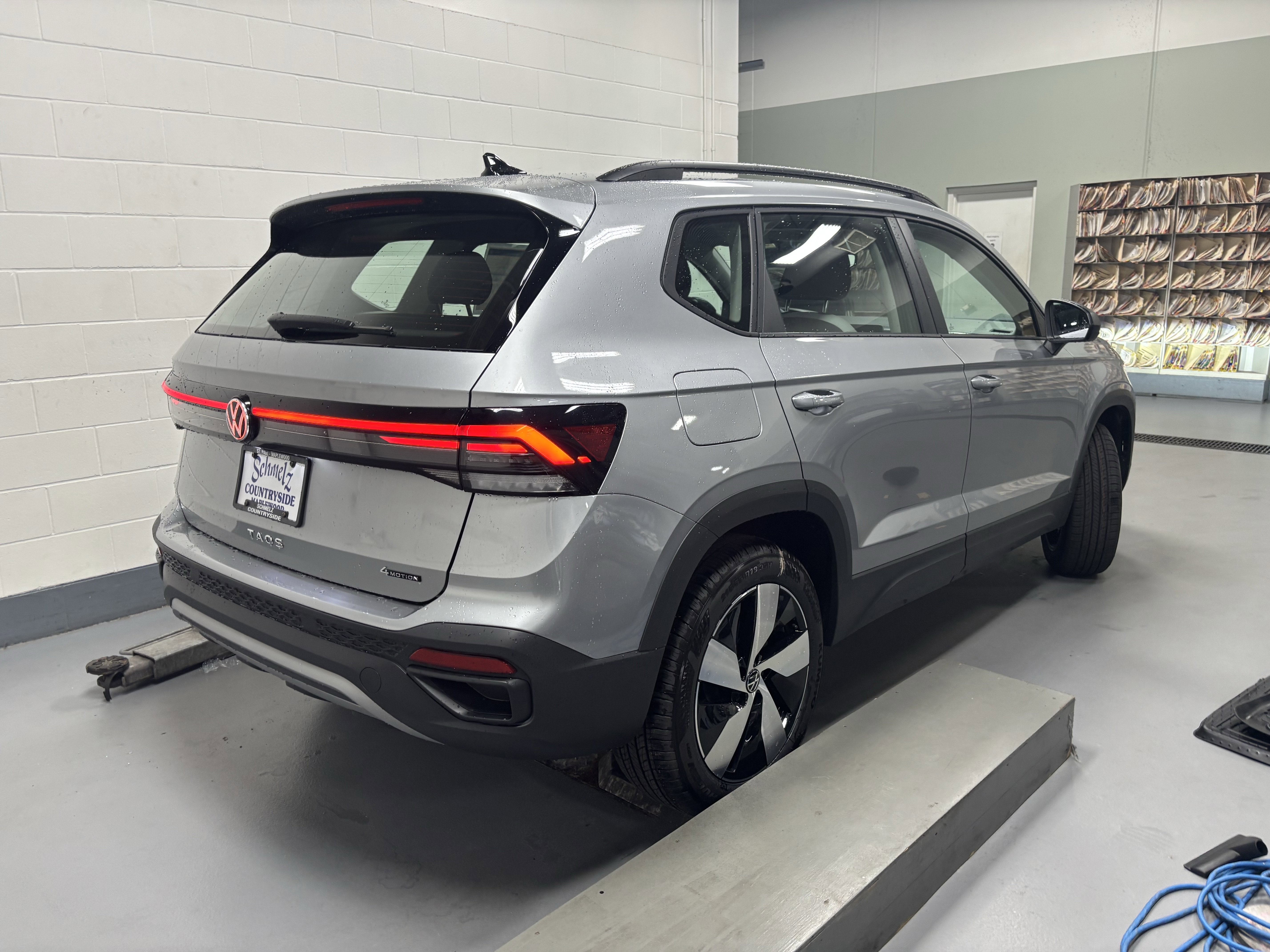 2025 Volkswagen Taos S