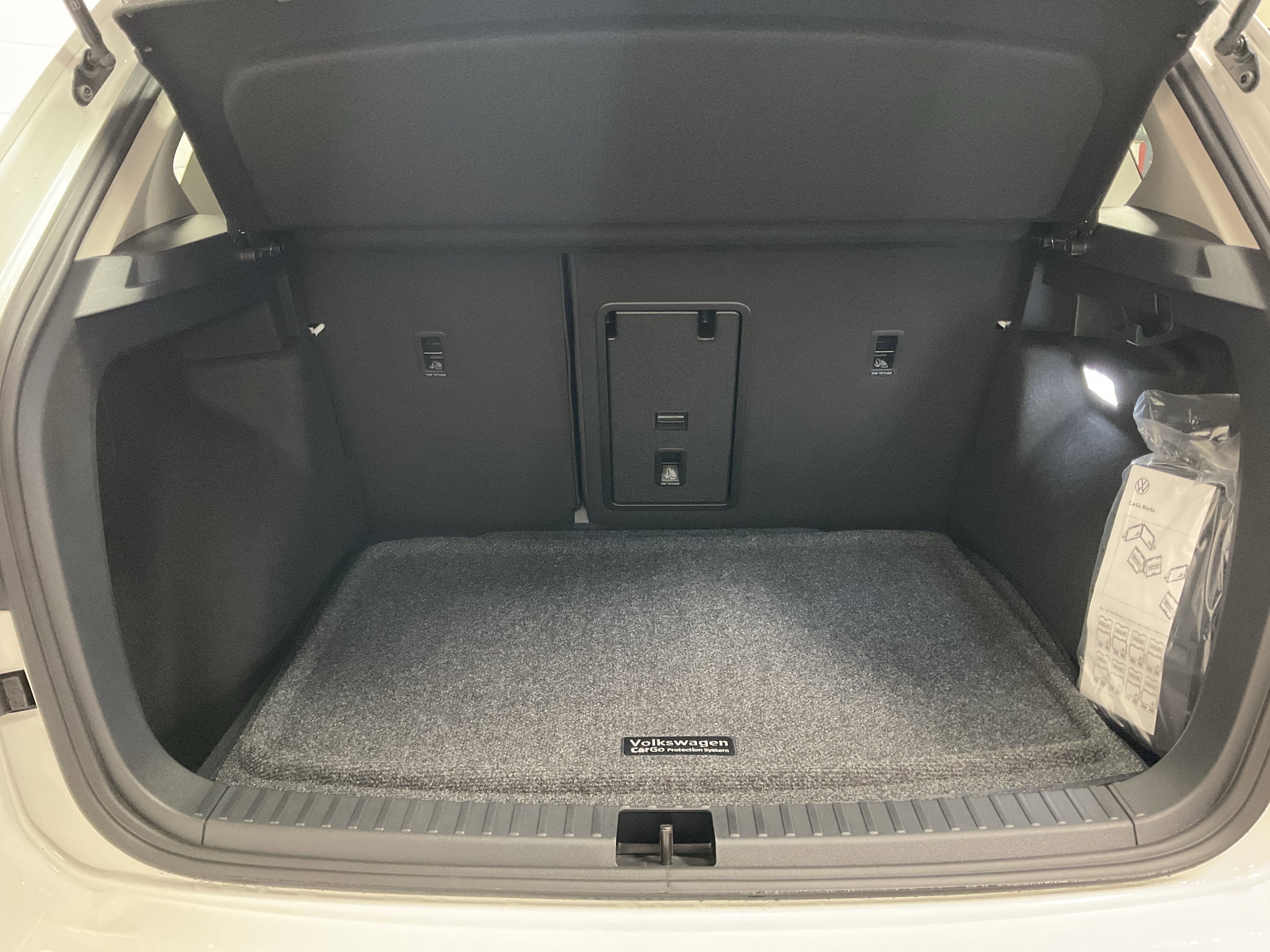 2025 Volkswagen Taos S