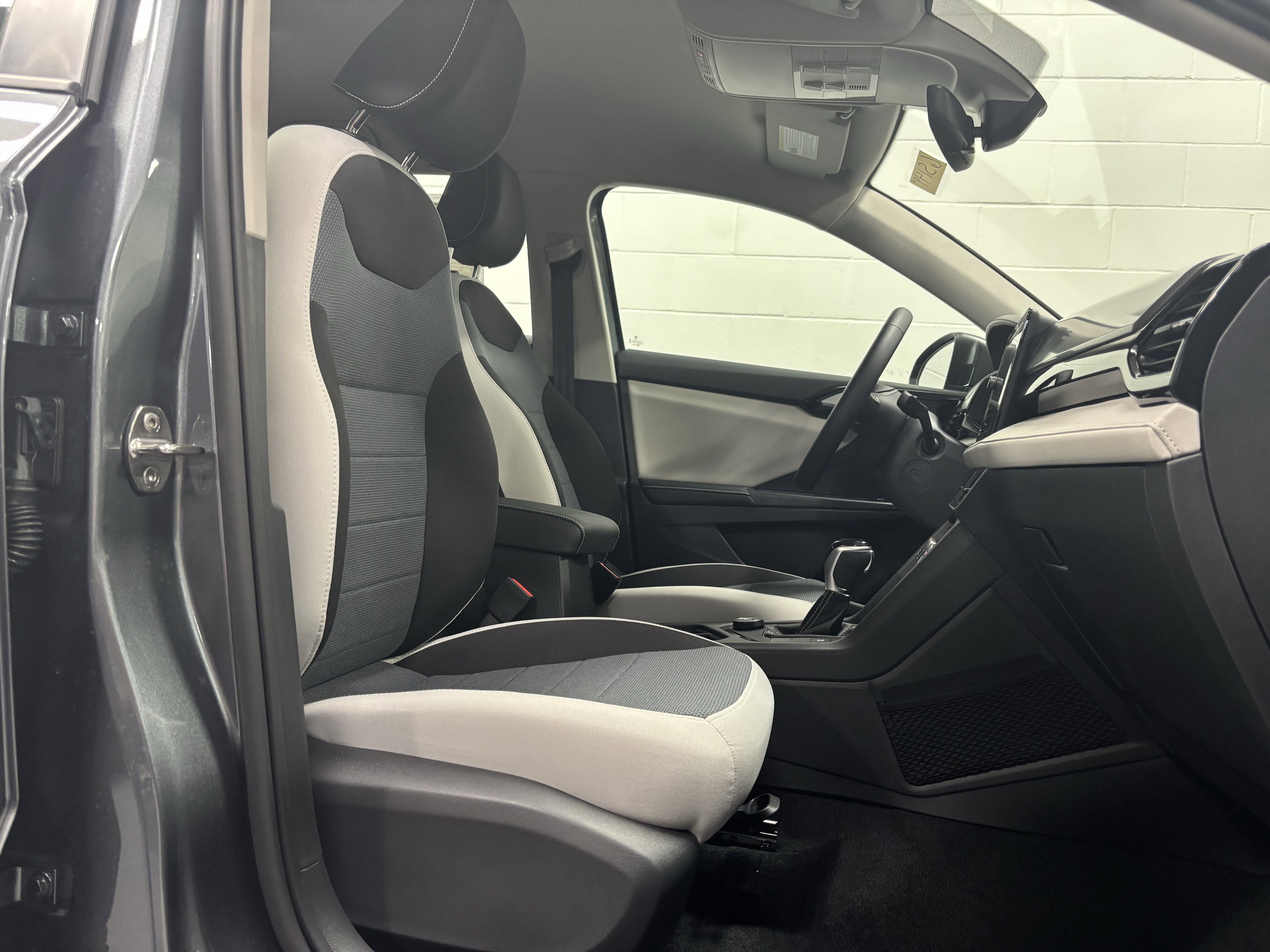 2025 Volkswagen Taos S