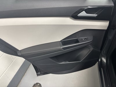 2025 Volkswagen Taos S