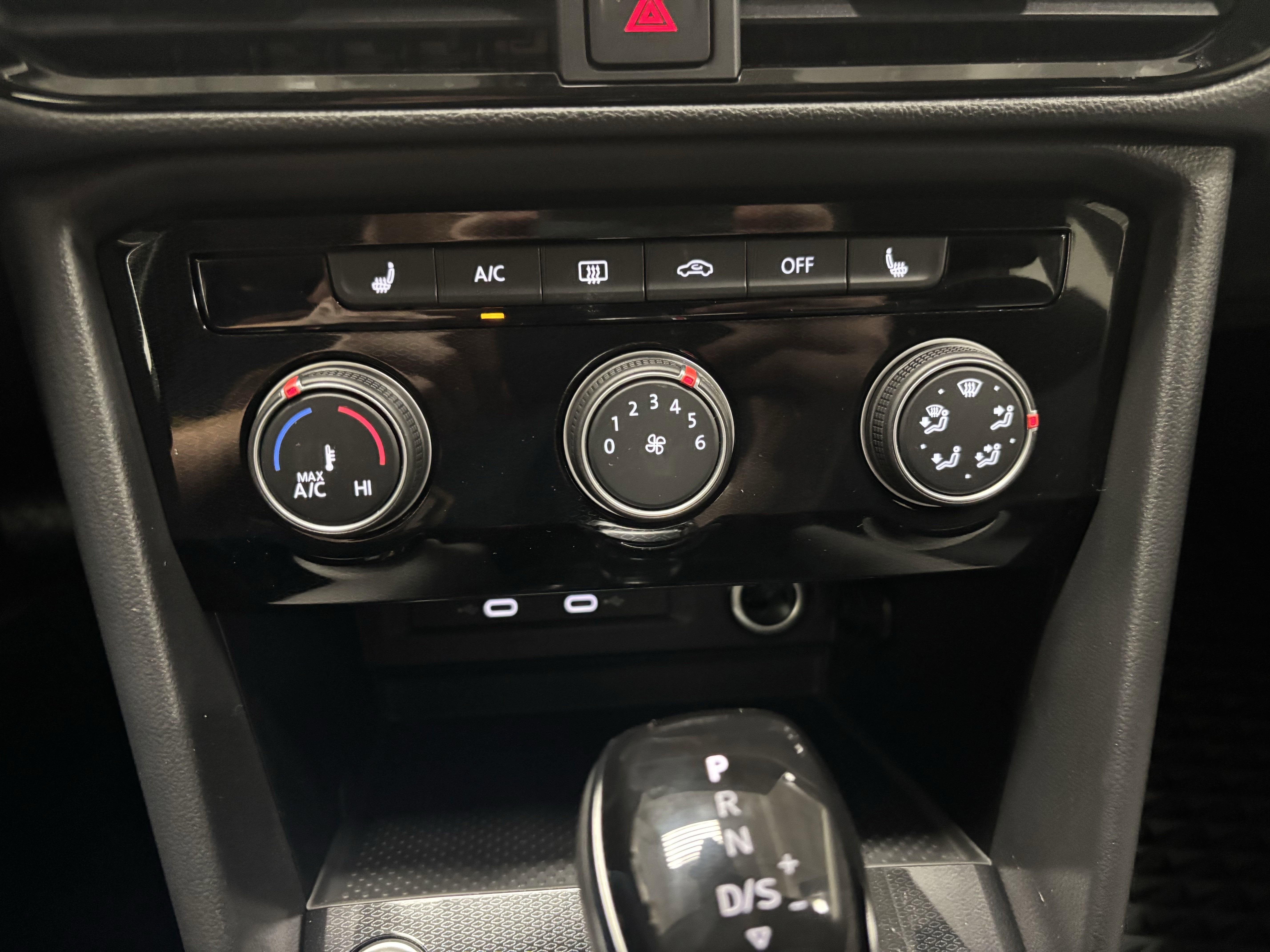 2025 Volkswagen Taos S