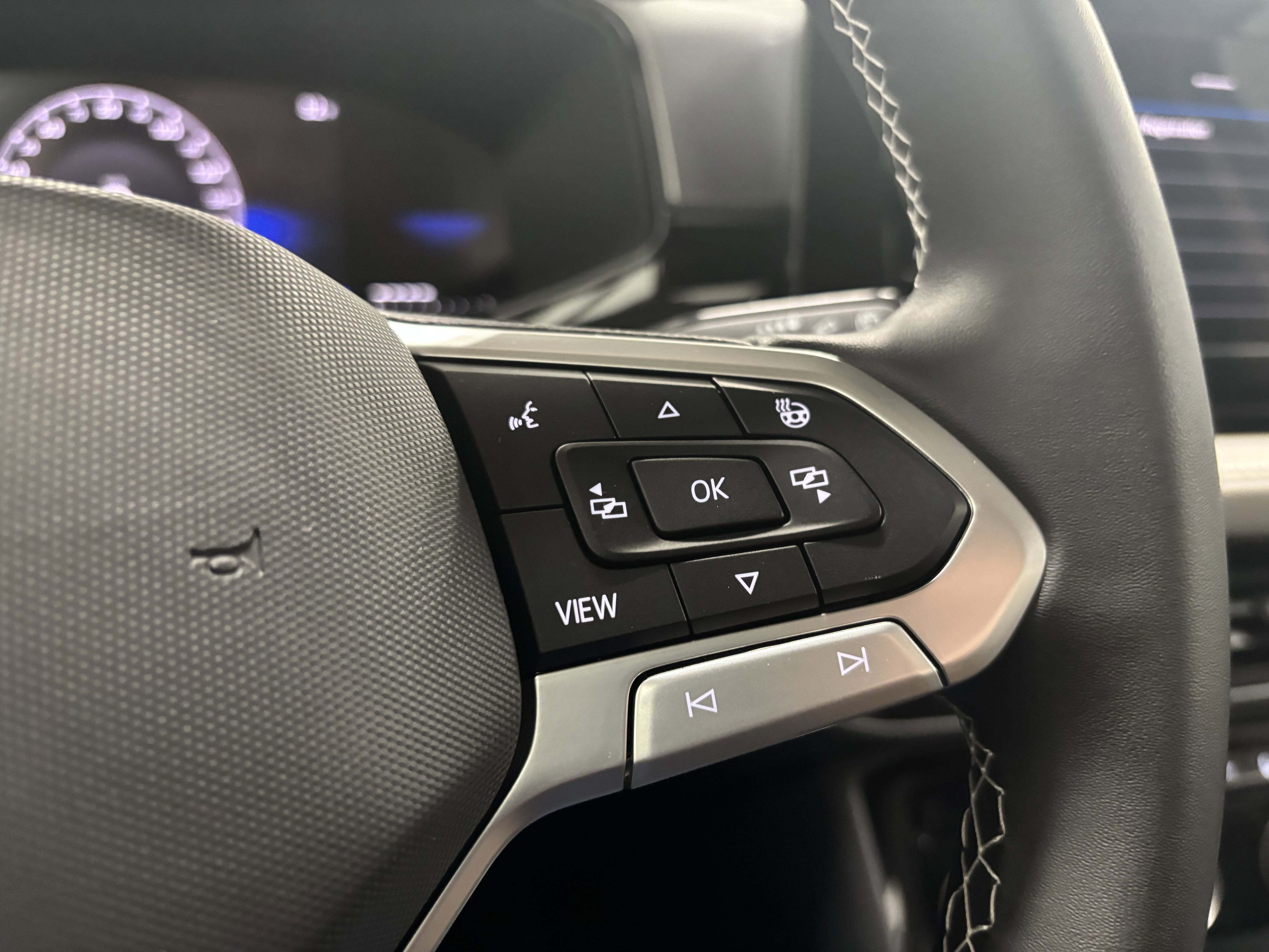 2025 Volkswagen Taos S