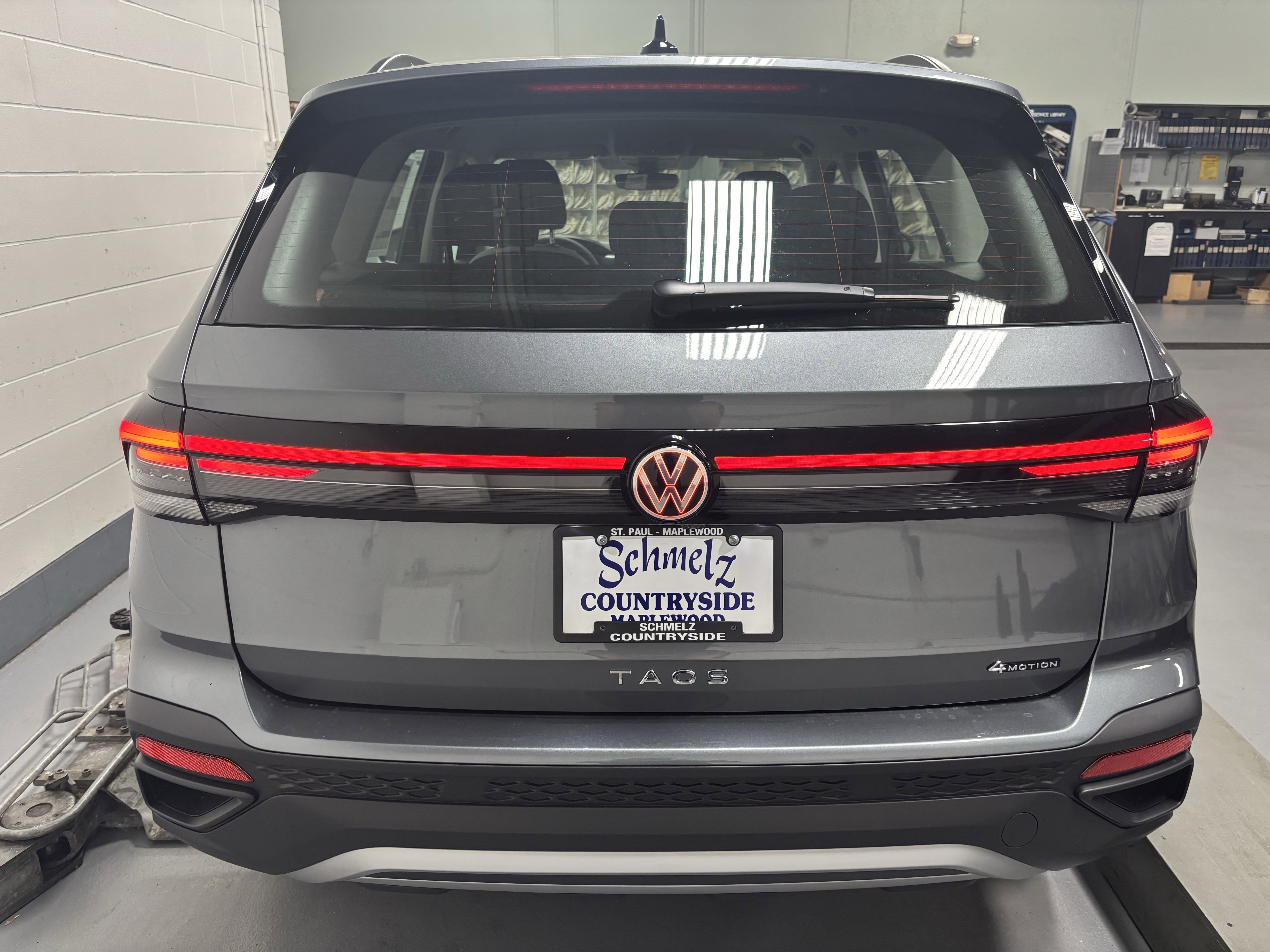 2025 Volkswagen Taos S