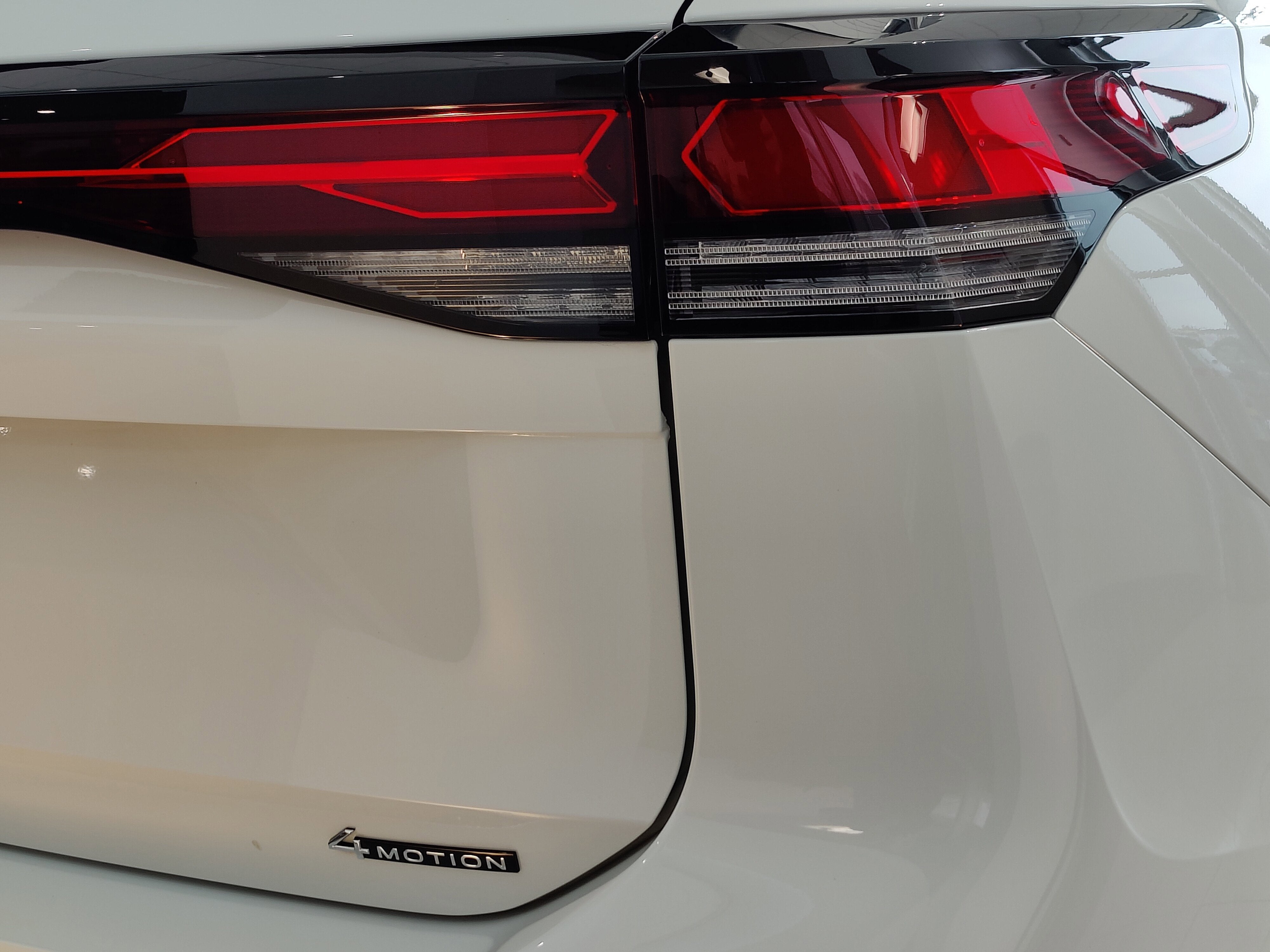 2025 Volkswagen Tiguan S 4-Motion AWD