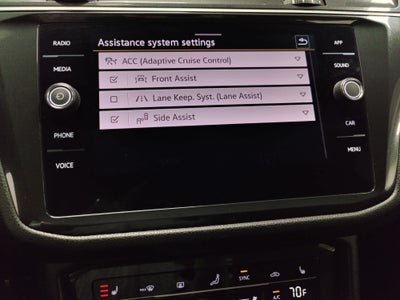 2023 Volkswagen Tiguan SE R-Line Black