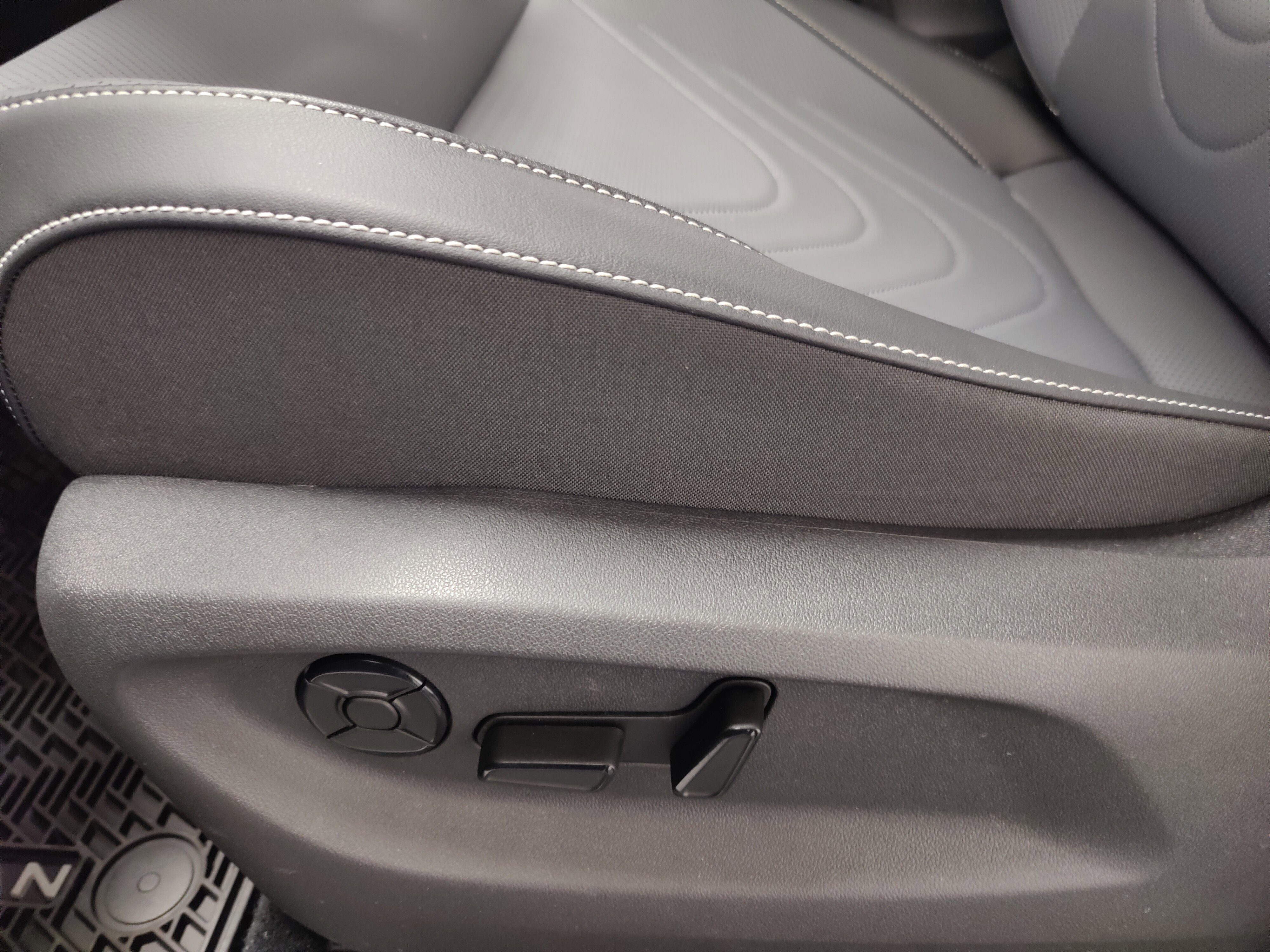 2025 Volkswagen Tiguan SE 4-Motion AWD