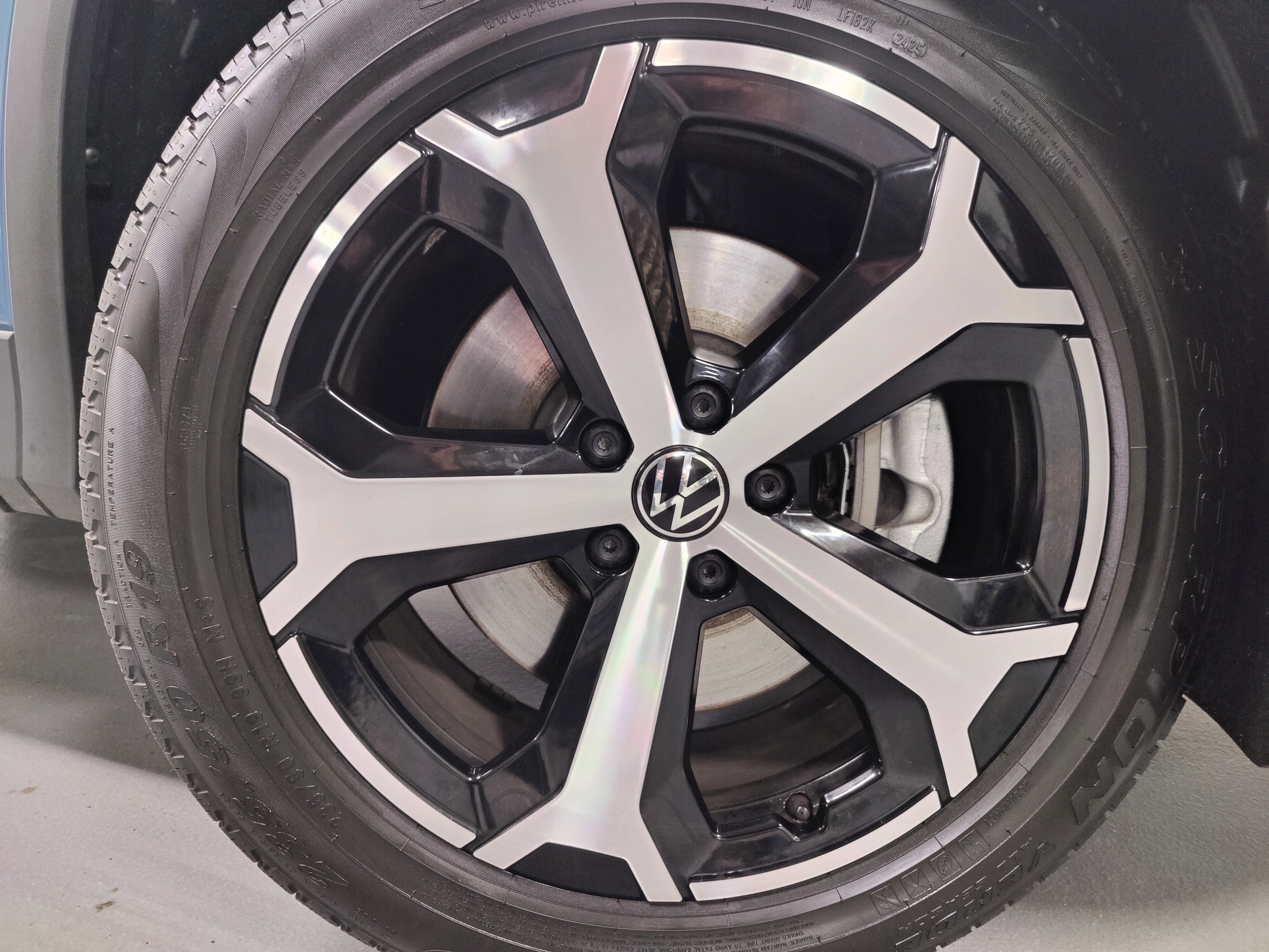 2025 Volkswagen Tiguan SE 4-Motion AWD