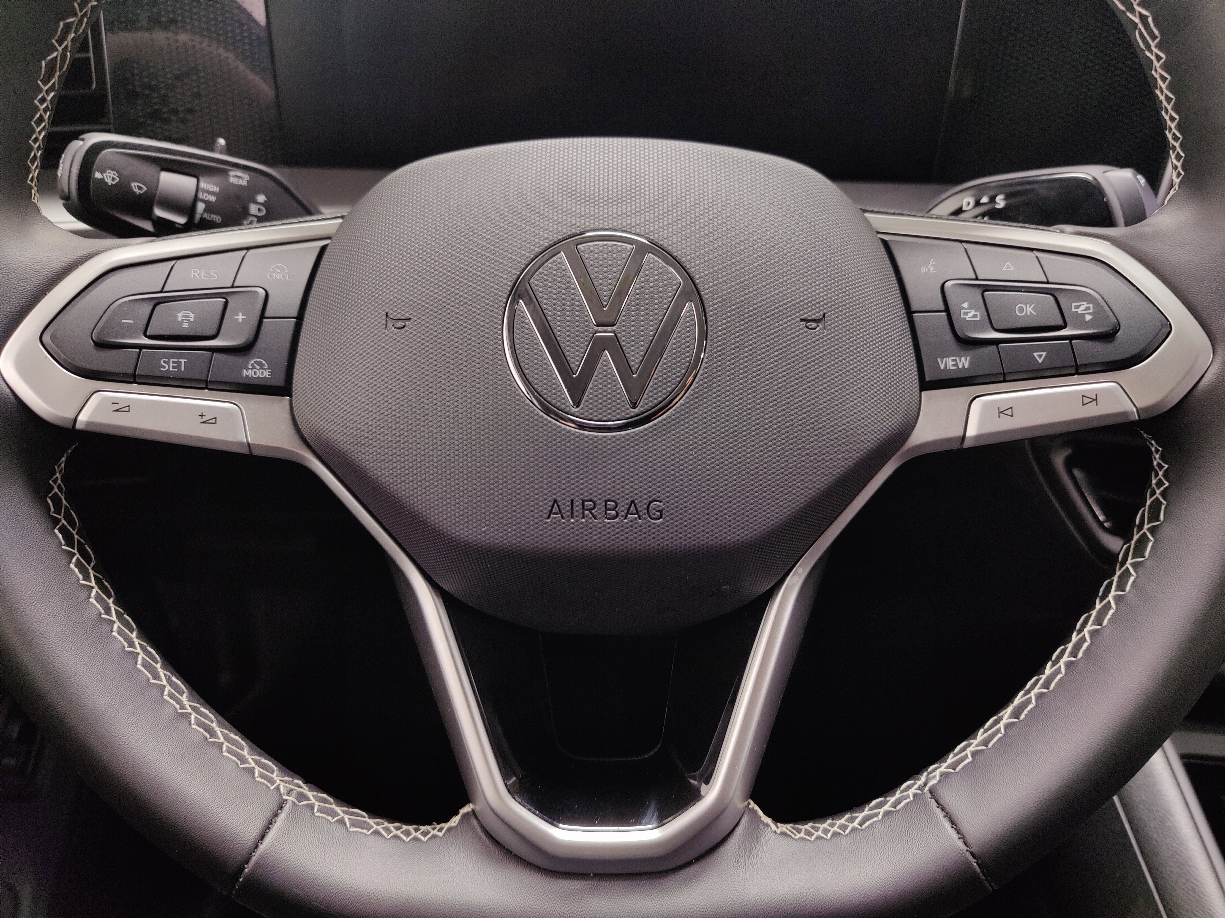 2025 Volkswagen Tiguan SE 4-Motion AWD