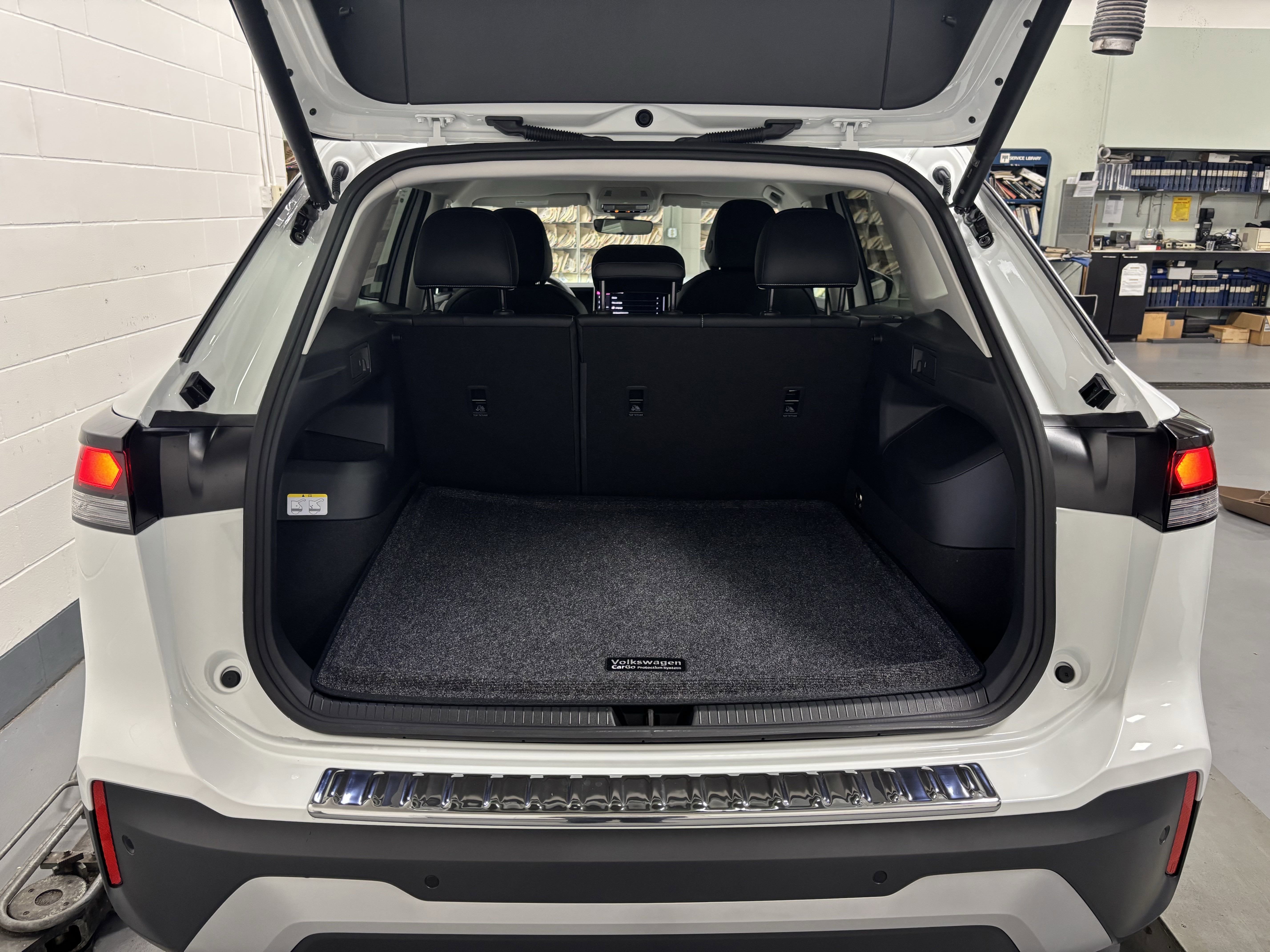 2025 Volkswagen Tiguan SE 4-Motion AWD