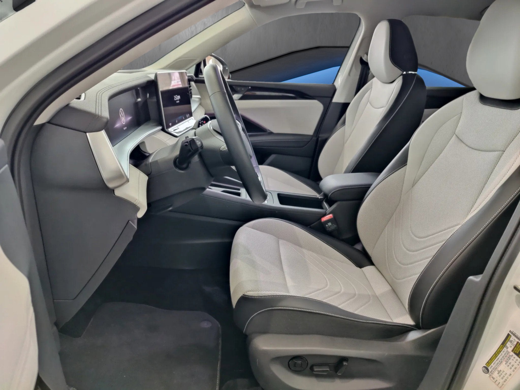 2025 Volkswagen Tiguan SE 4-Motion AWD