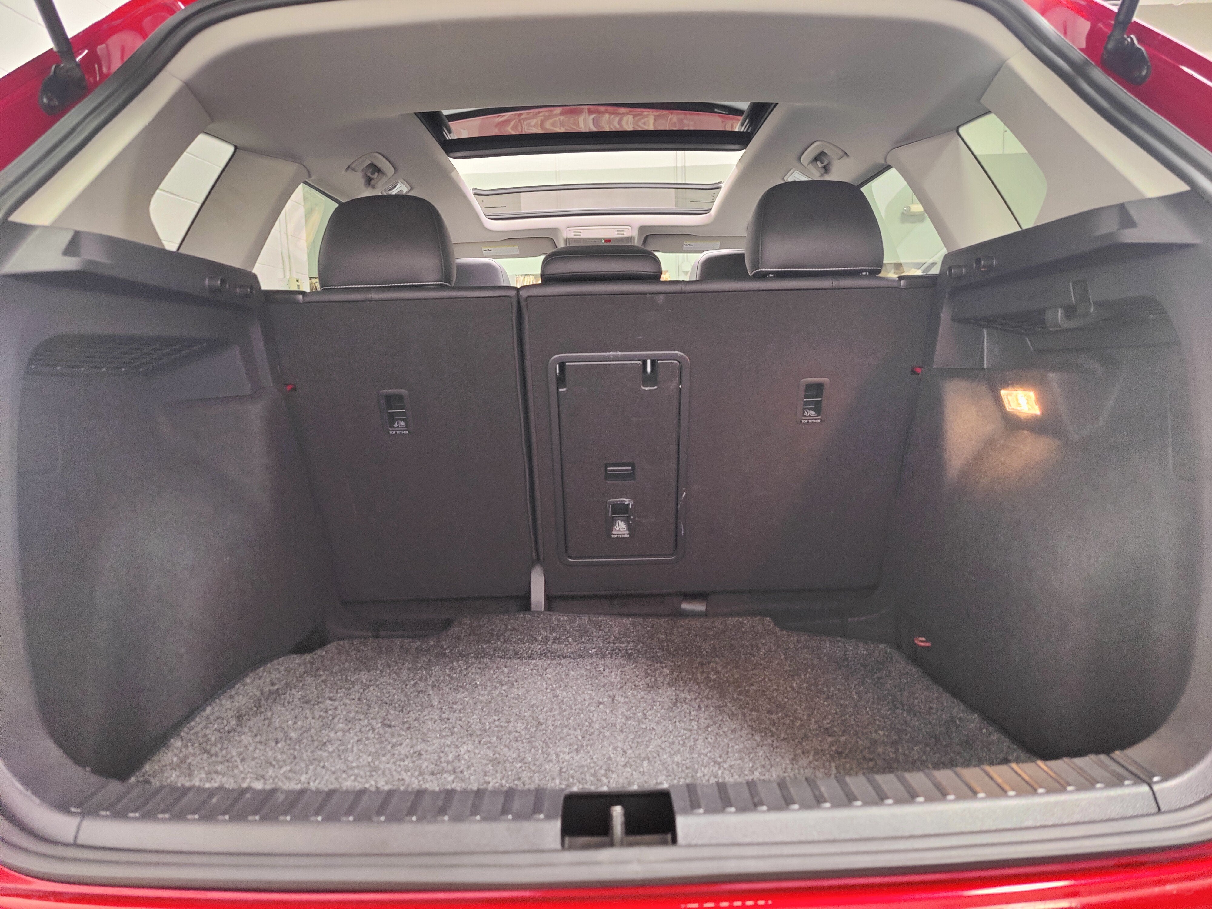 2023 Volkswagen Taos SE w/Sunroof