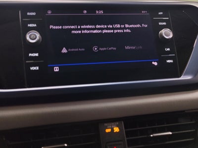 2023 Volkswagen Taos SE w/Sunroof