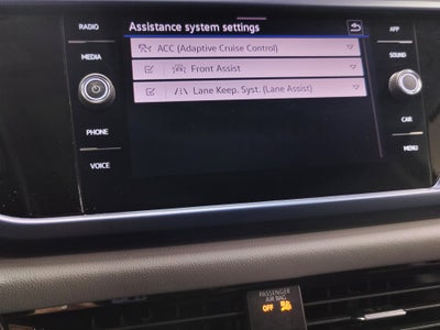 2023 Volkswagen Taos SE w/Sunroof