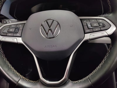 2023 Volkswagen Taos SE w/Sunroof