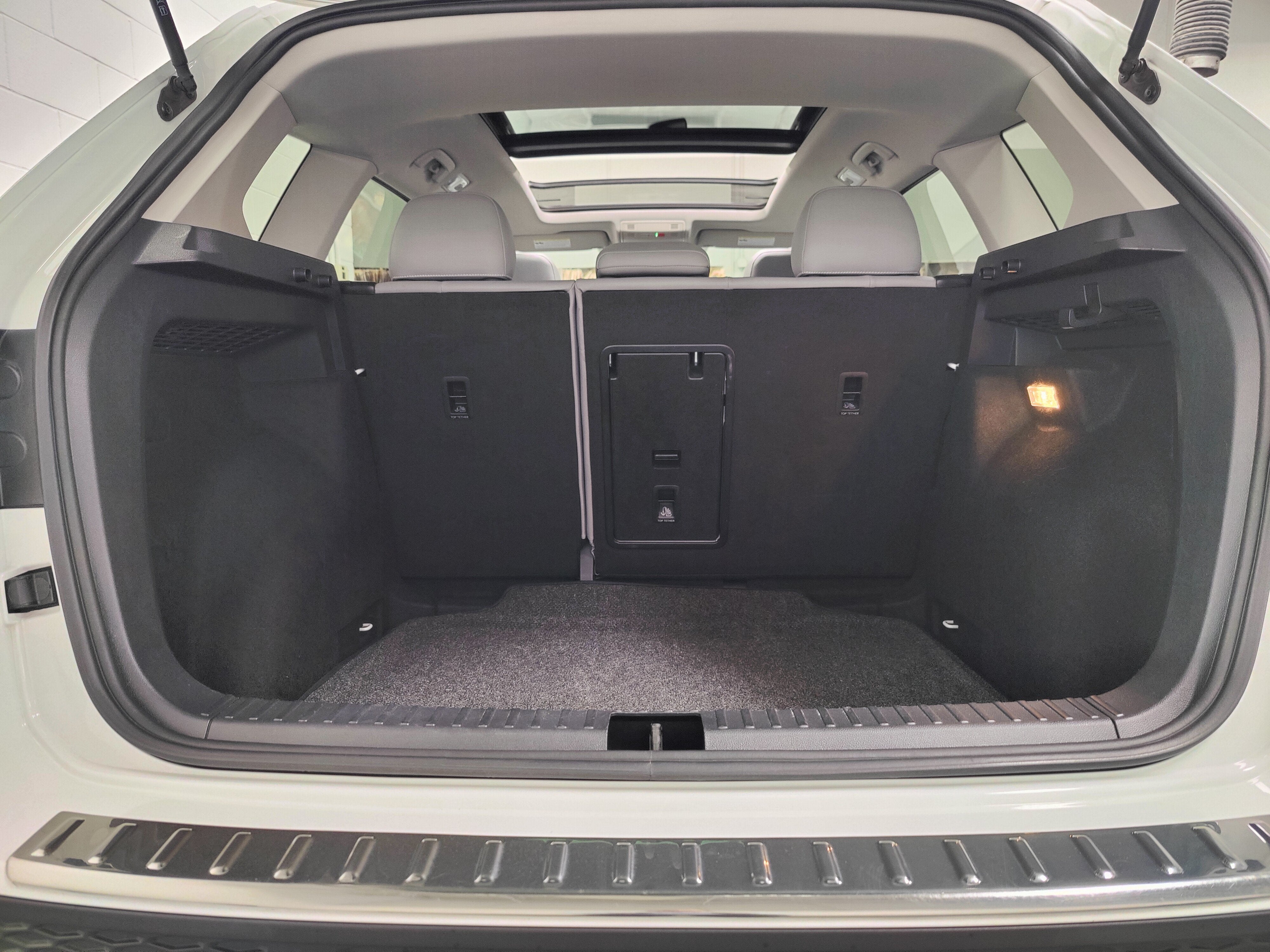 2023 Volkswagen Taos SE w/Sunroof