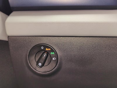 2023 Volkswagen Taos SE w/Sunroof