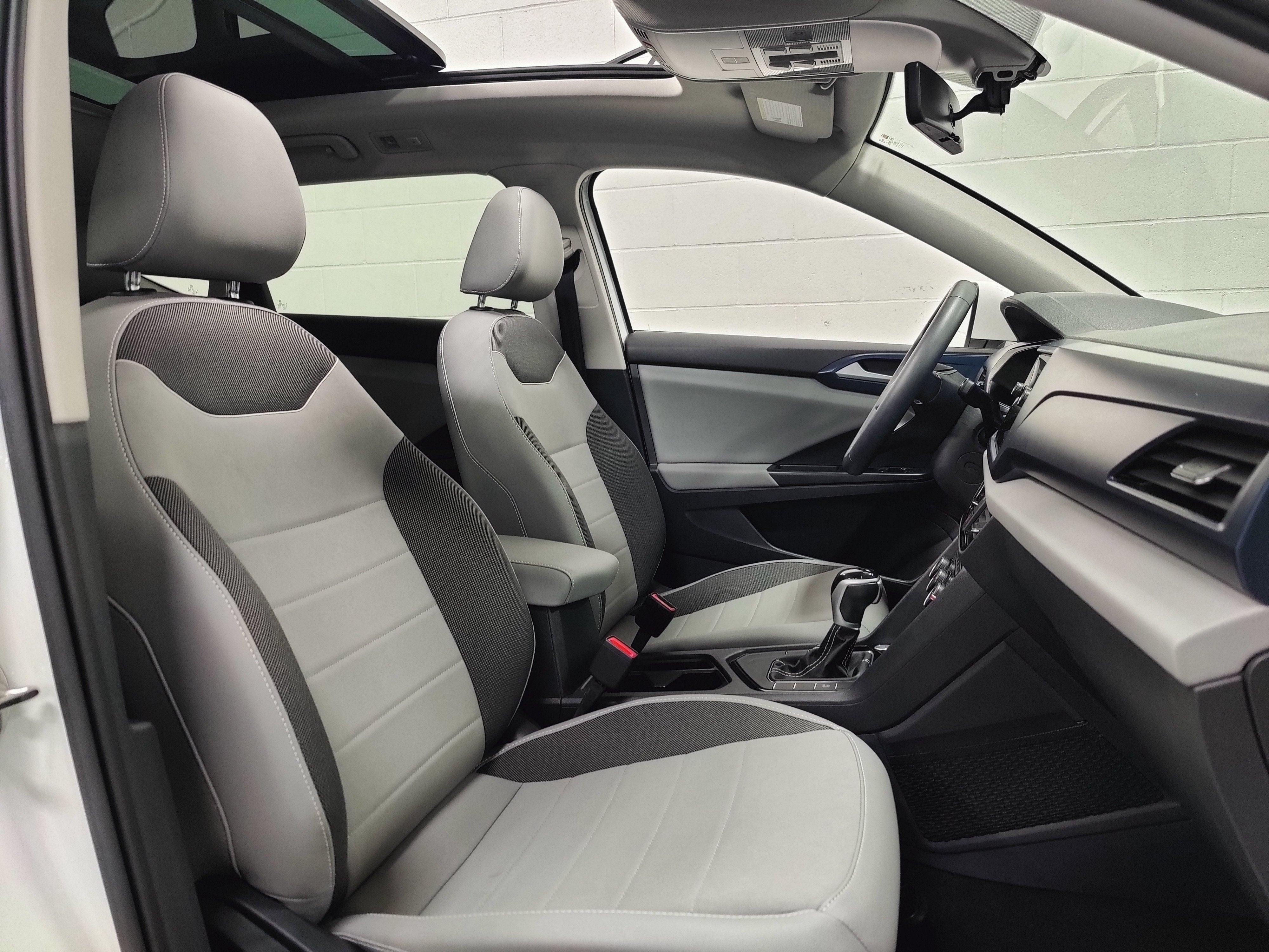2023 Volkswagen Taos SE w/Sunroof