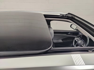 2023 Volkswagen Taos SE w/Sunroof