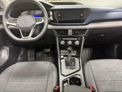 2023 Volkswagen Taos SE w/Sunroof