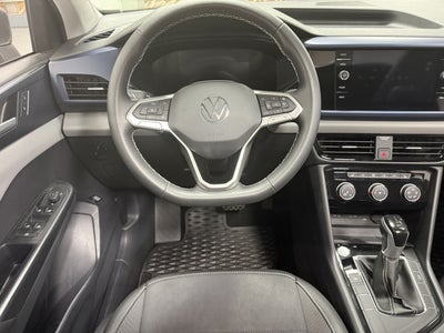 2023 Volkswagen Taos SE w/Sunroof
