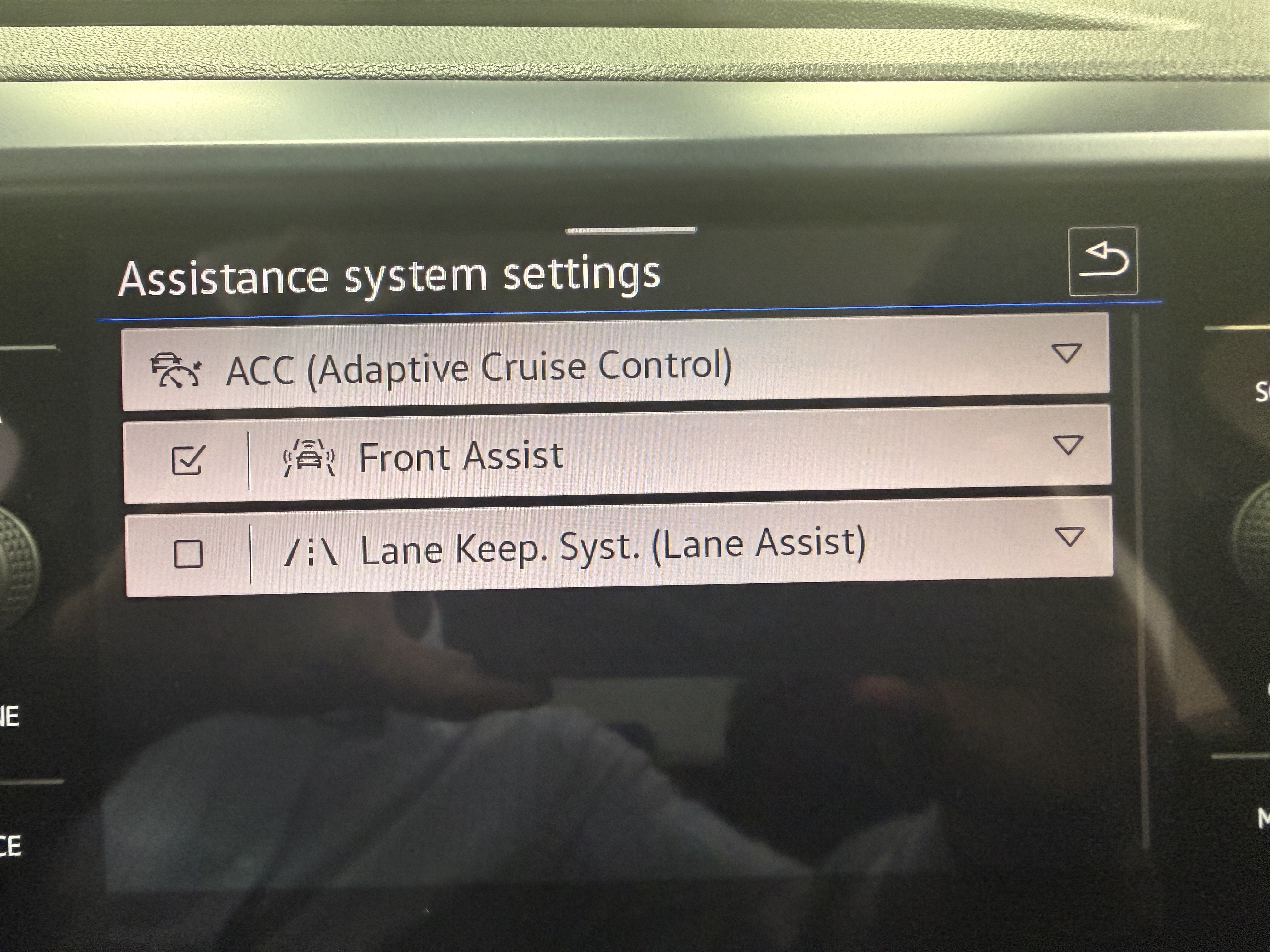 2023 Volkswagen Taos SE w/Sunroof