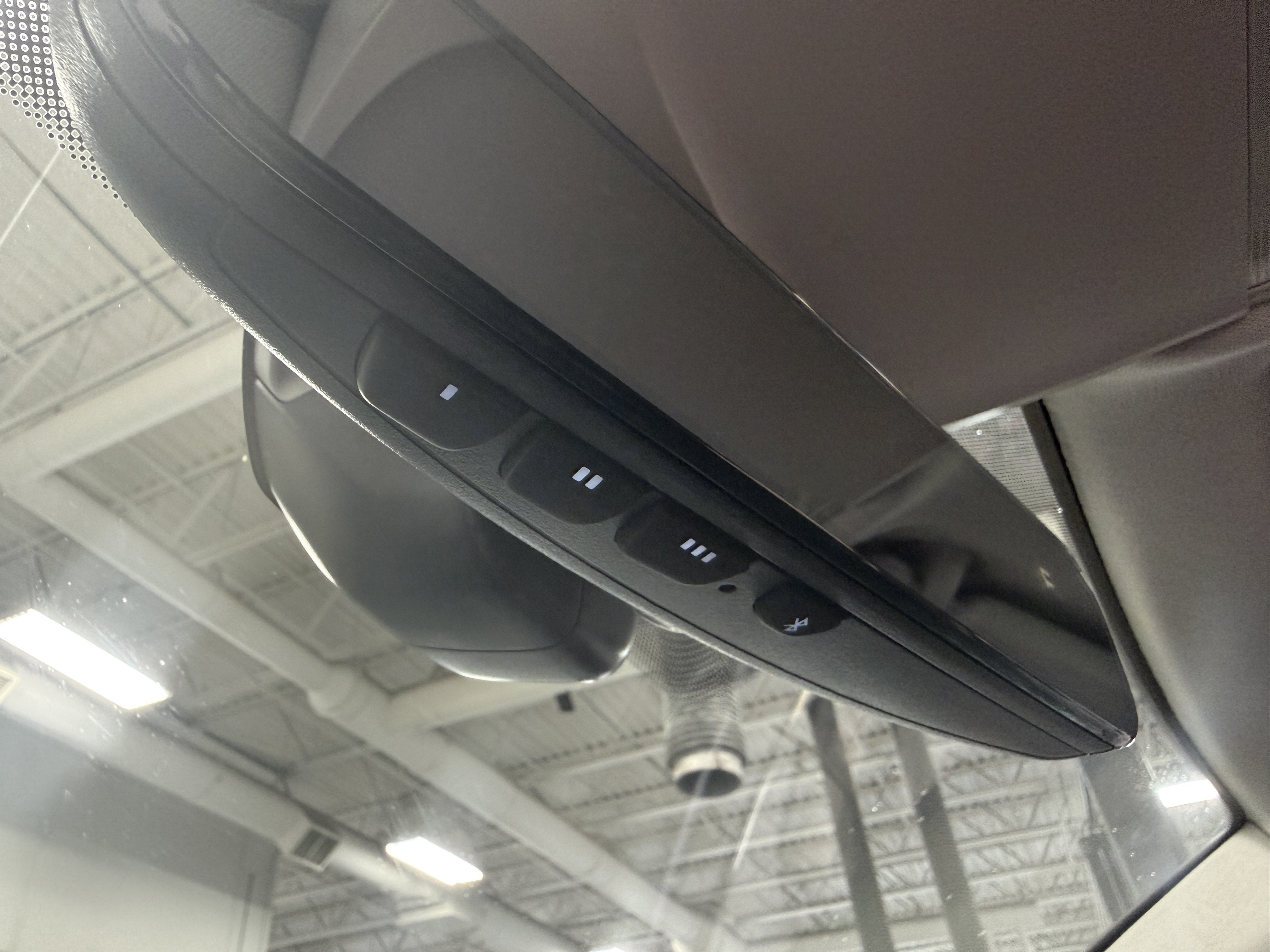 2023 Volkswagen Taos SE w/Sunroof