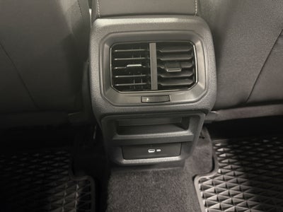 2023 Volkswagen Taos SE w/Sunroof