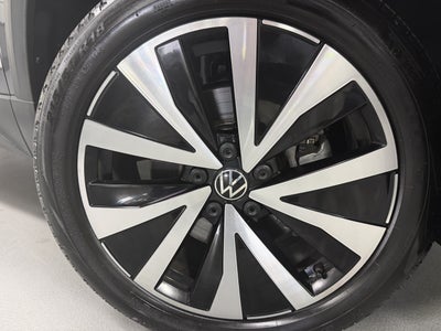 2023 Volkswagen Taos SE w/Sunroof