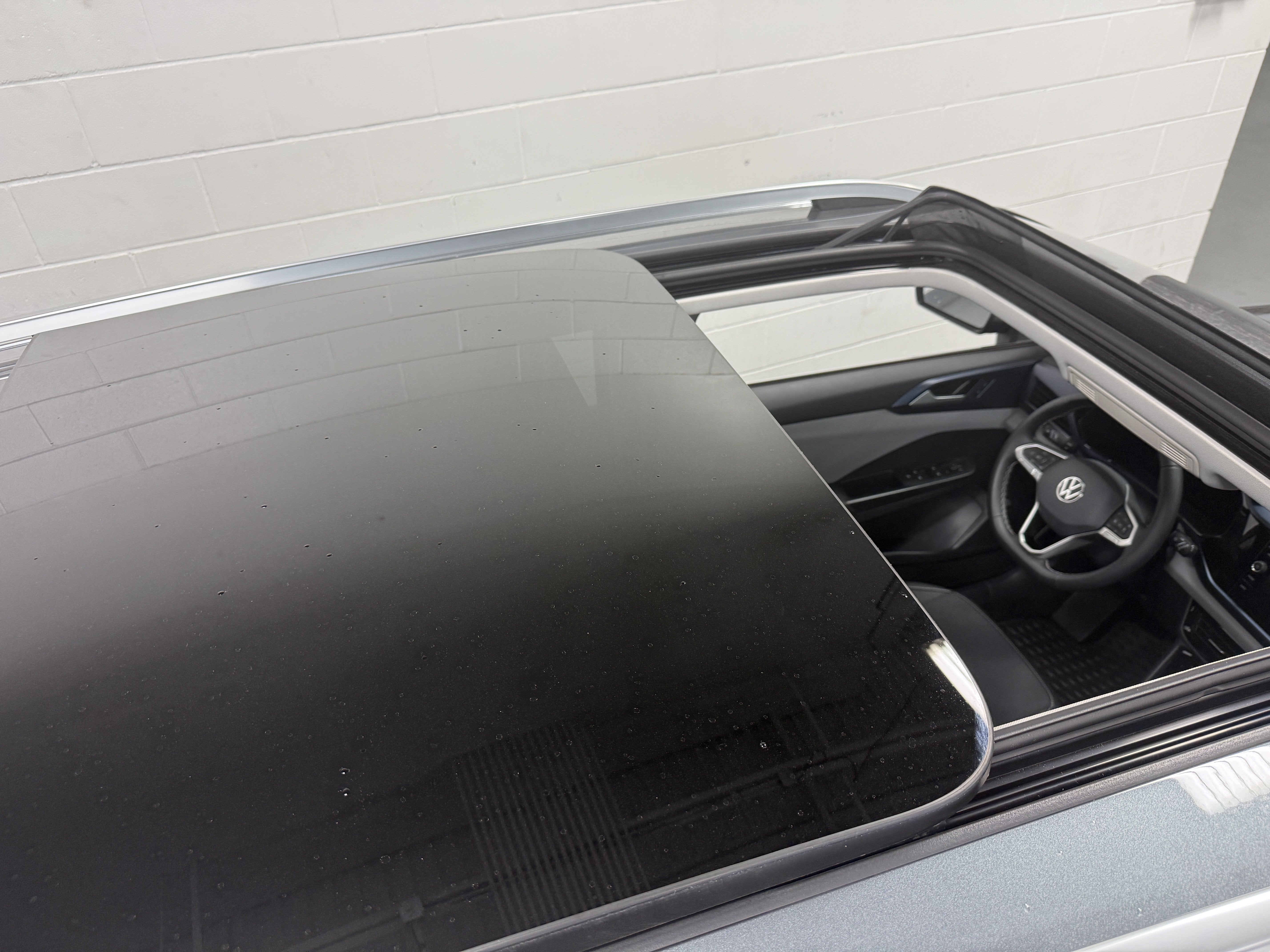 2023 Volkswagen Taos SE w/Sunroof