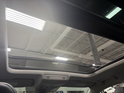 2023 Volkswagen Taos SE w/Sunroof