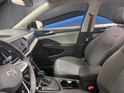 2024 Volkswagen Taos SE w/Sunroof