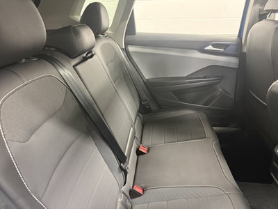 2024 Volkswagen Taos SE w/Sunroof